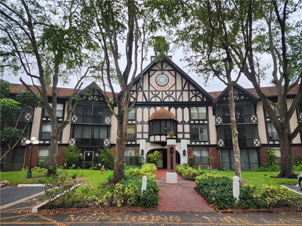 Photo of 3730 Inverrary Dr #2C, Lauderhill, FL 33319 (MLS # F10375246)