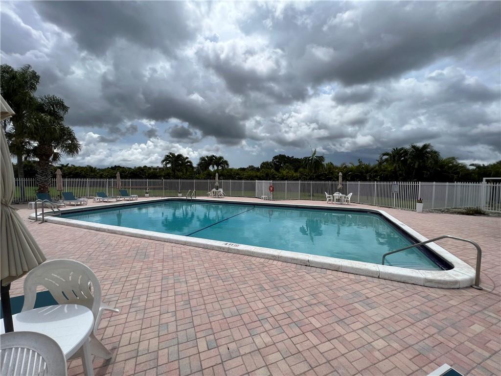 ISLE OF BOCA DUNES 7 - Residential