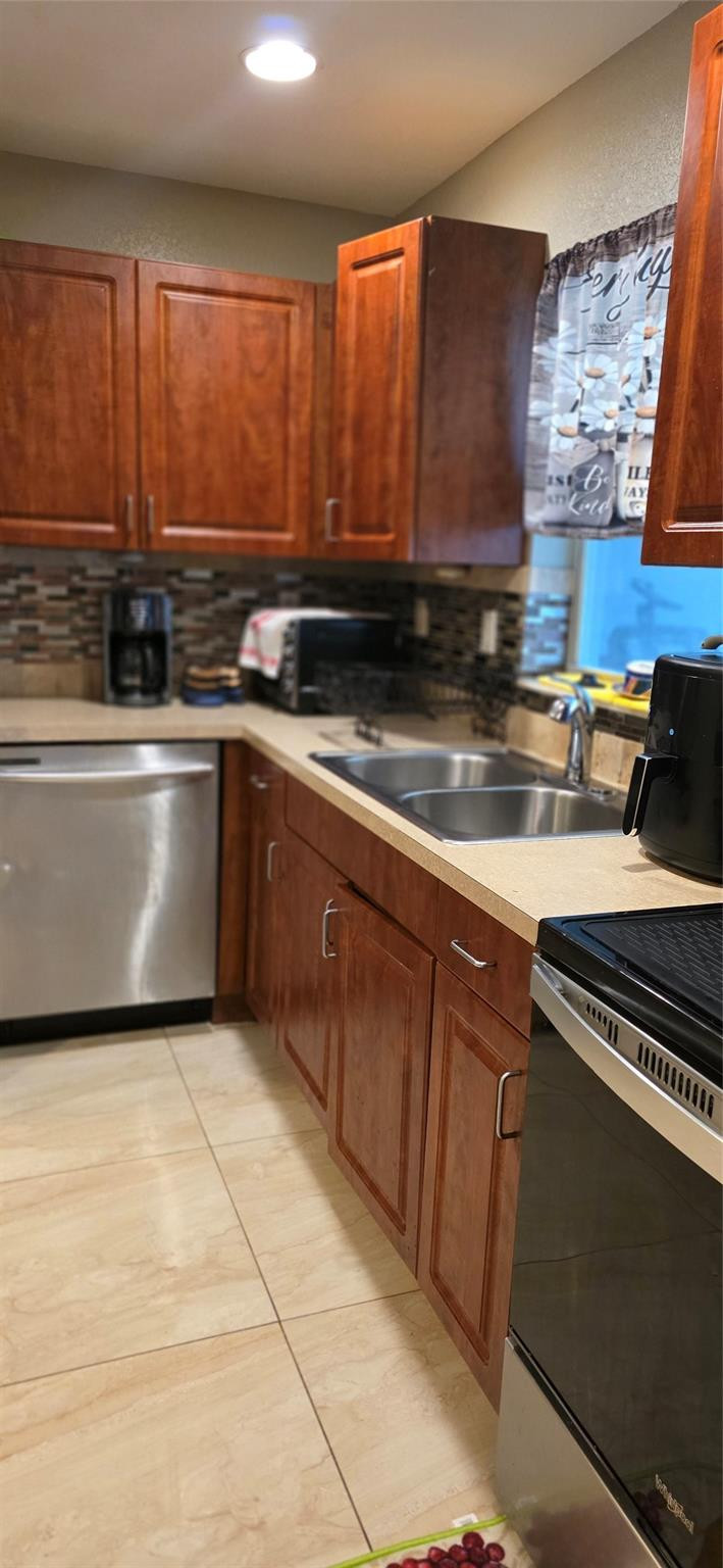 Sunrise Golf Village 3rd - Residential