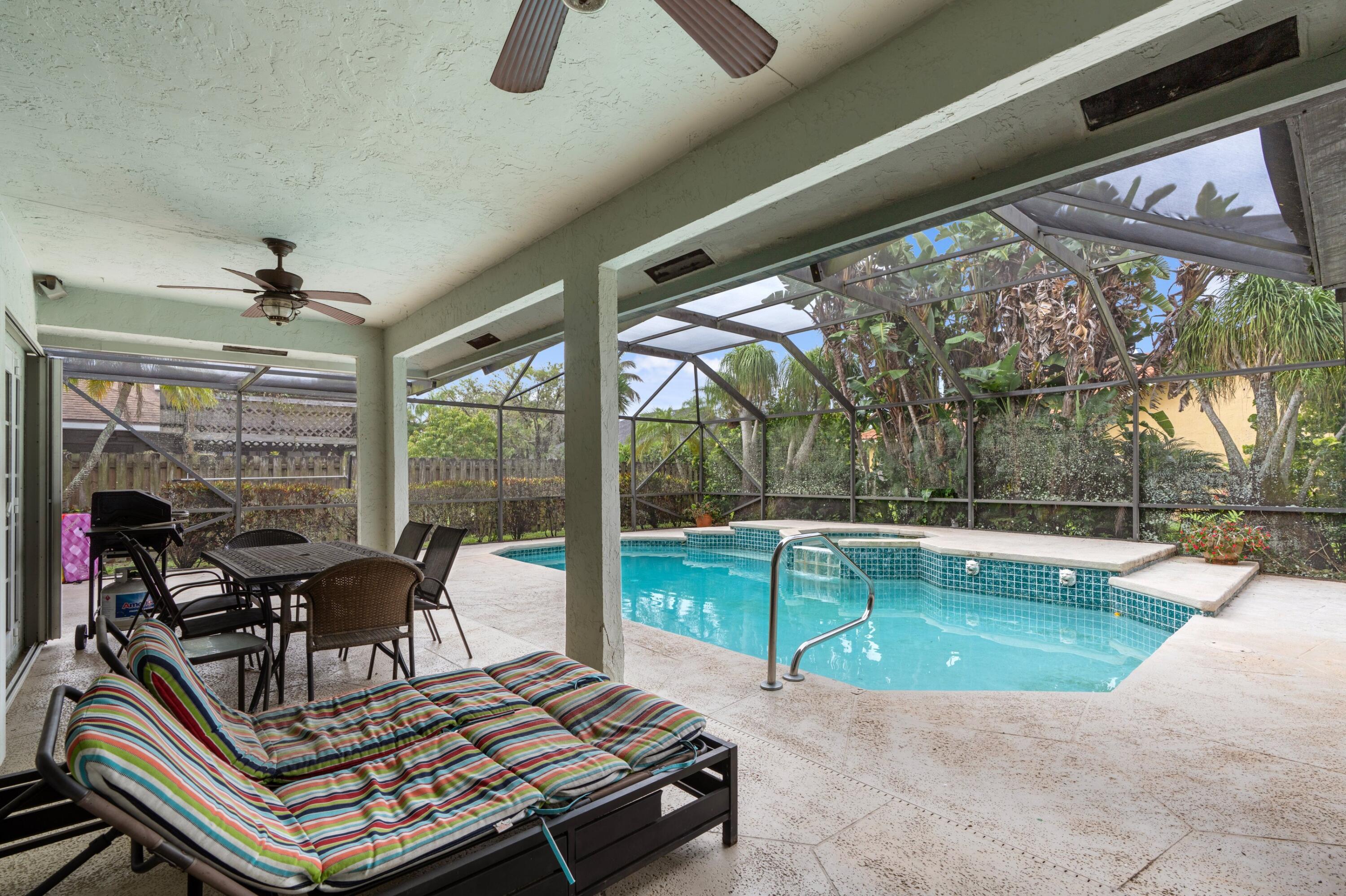 GREENVIEW SHORES 2 OF WELLINGTON - Residential