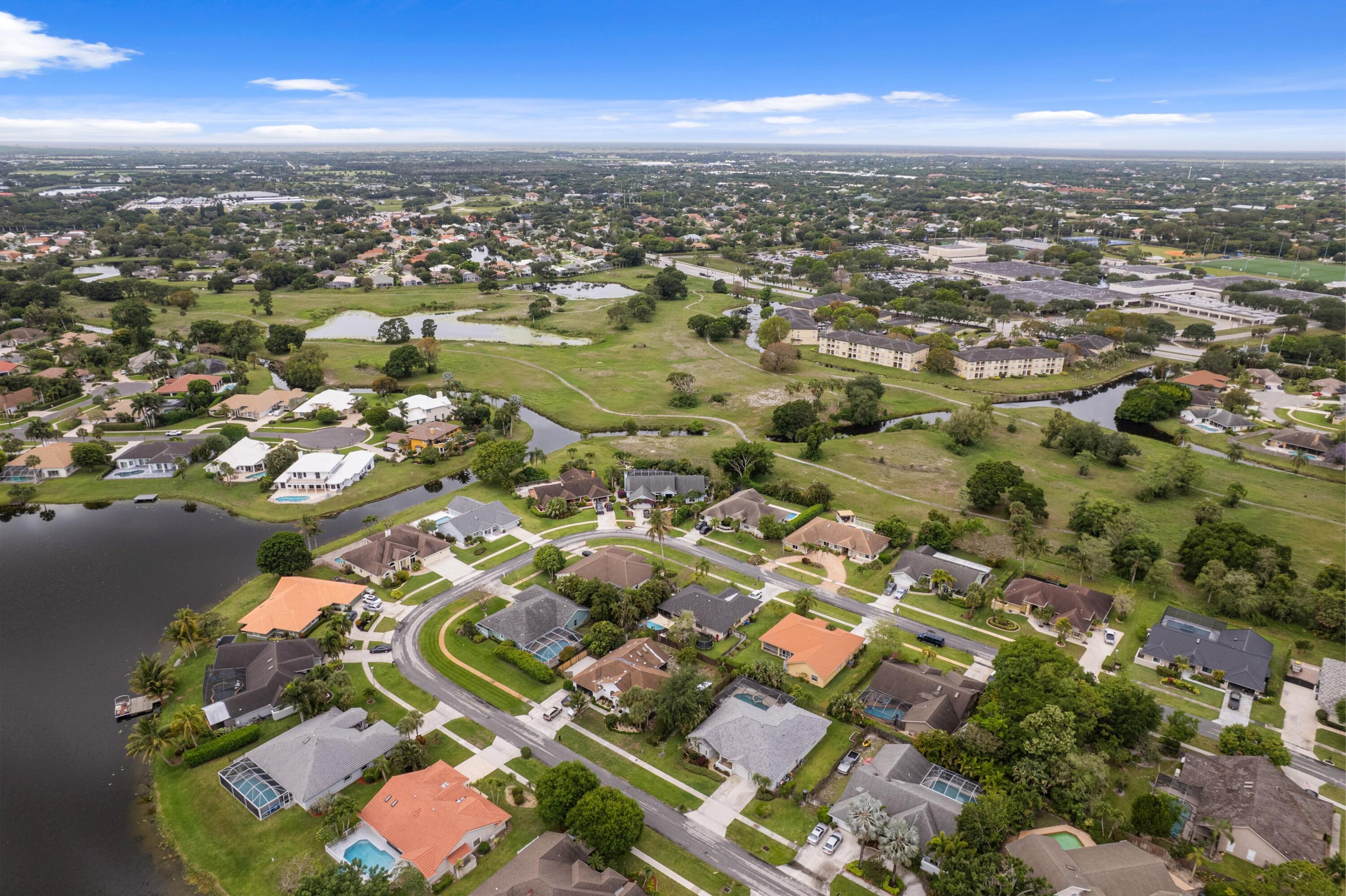 GREENVIEW SHORES 2 OF WELLINGTON - Residential