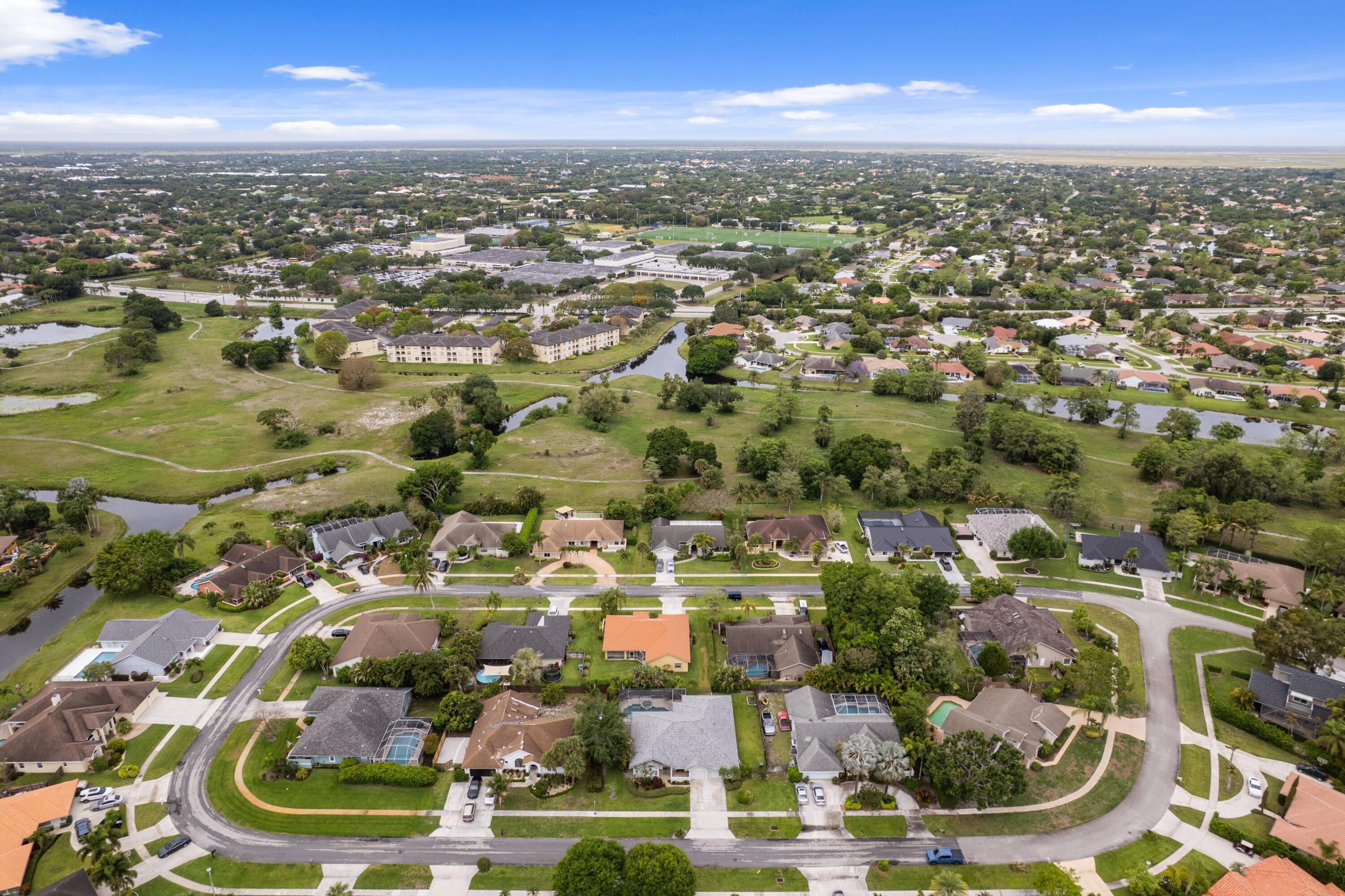 GREENVIEW SHORES 2 OF WELLINGTON - Residential