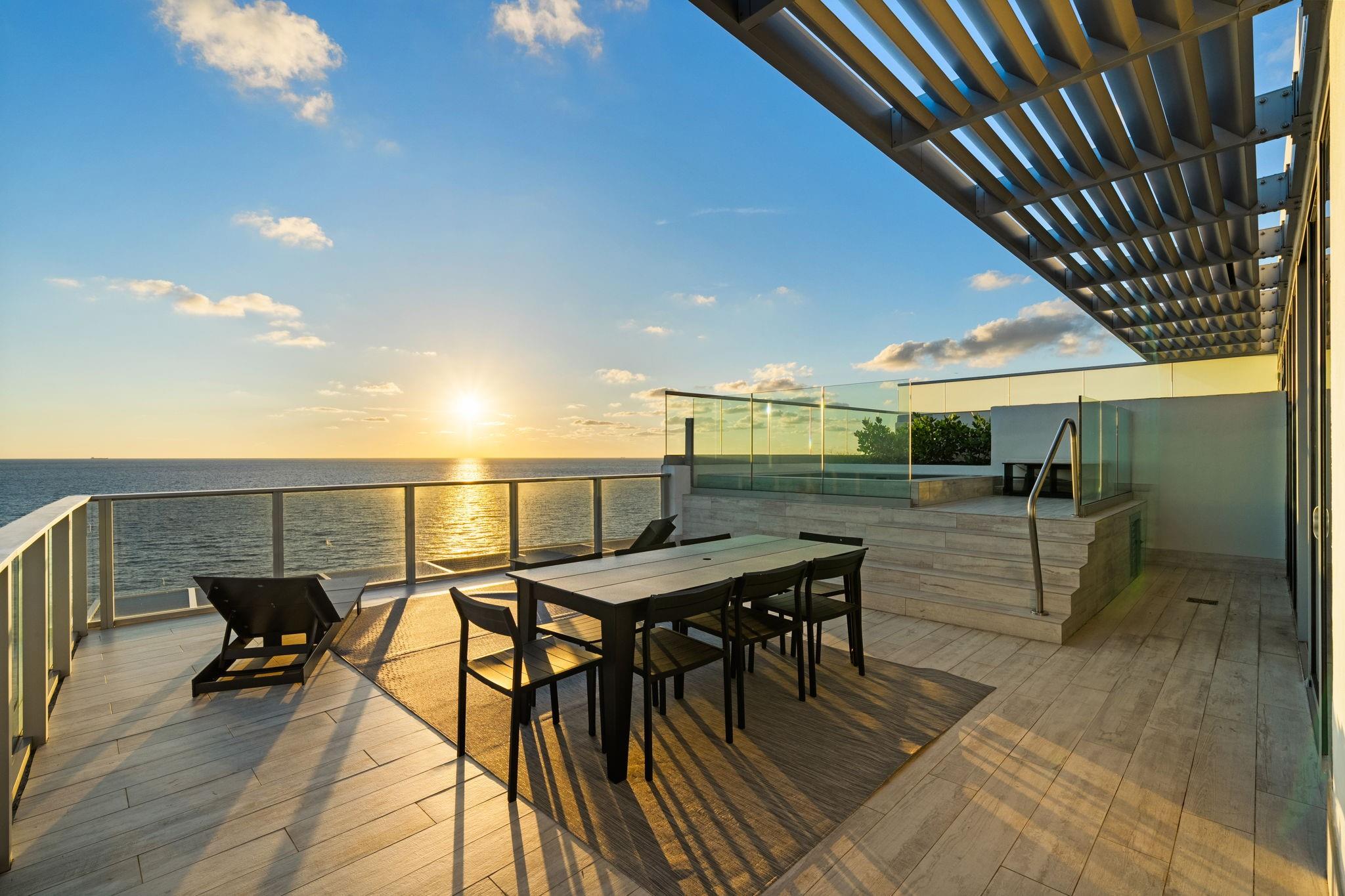 AUBERGE BEACH RESIDENCES - Residential