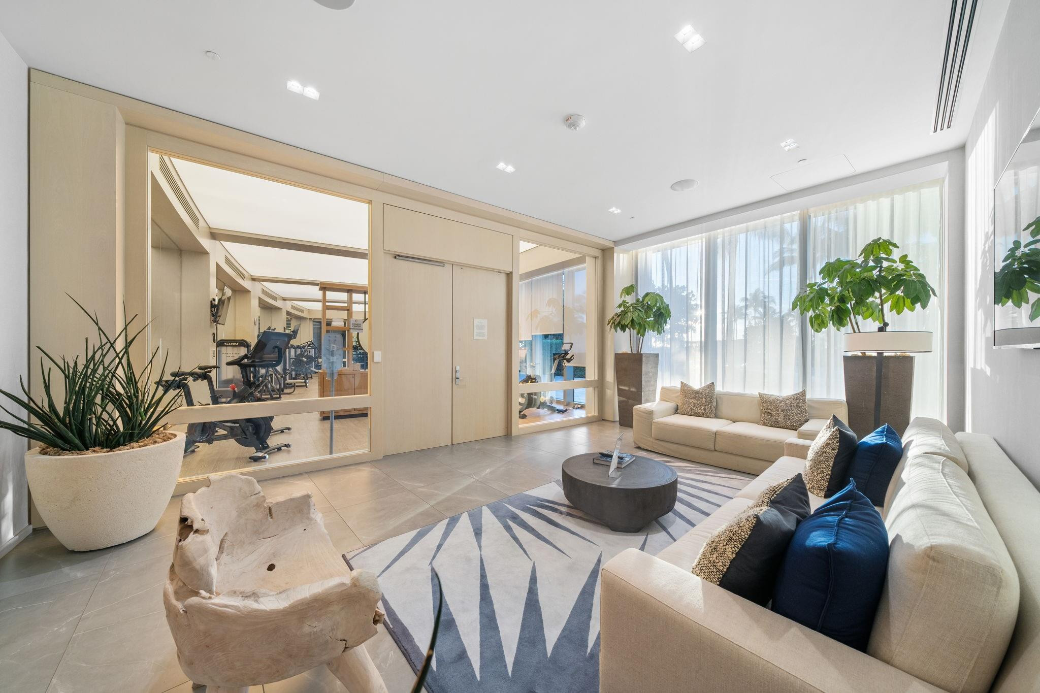 AUBERGE BEACH RESIDENCES - Residential