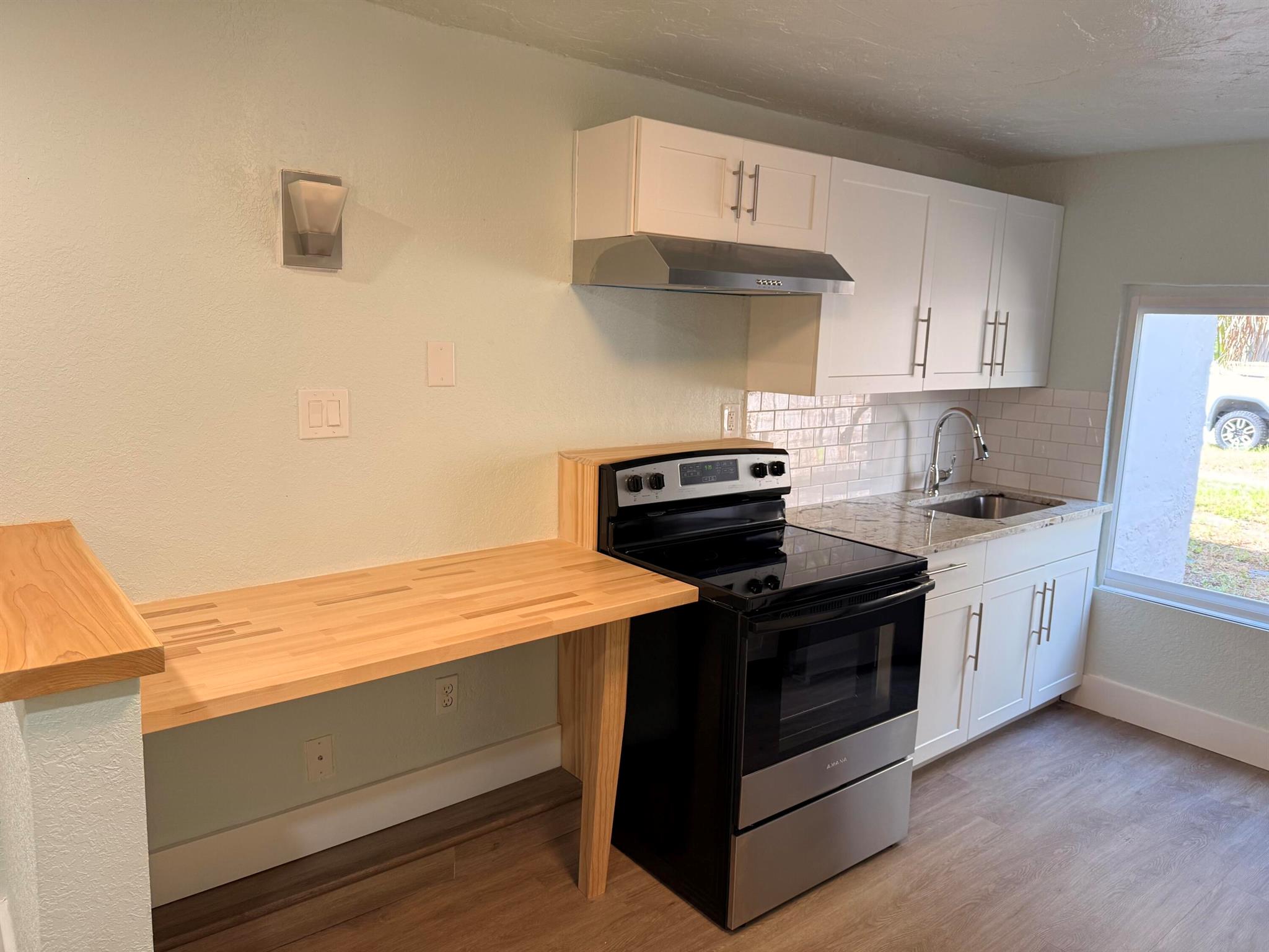 COLONIAL ESTS - Residential Income
