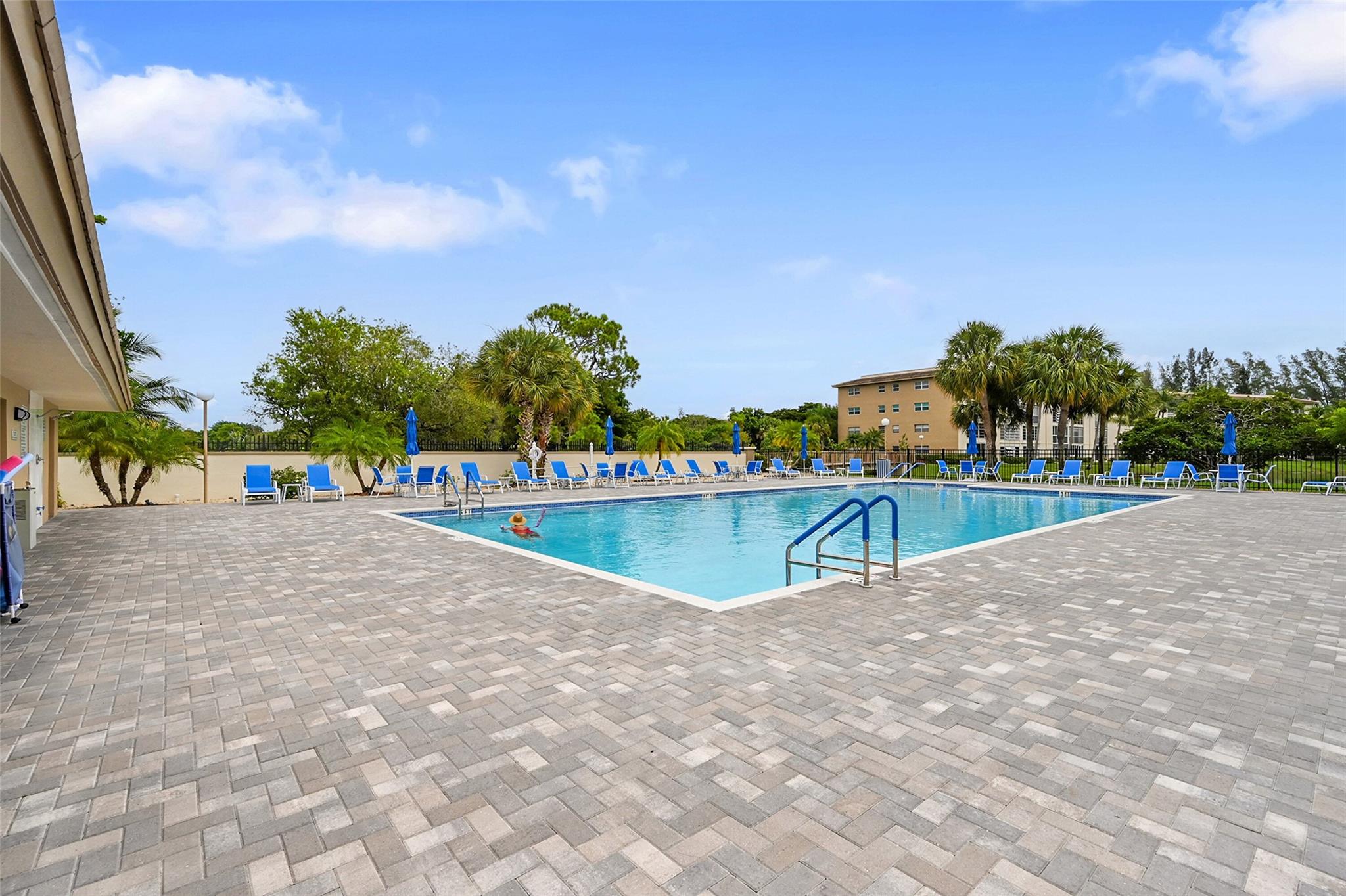 WYNMOOR VILLAGE - Residential