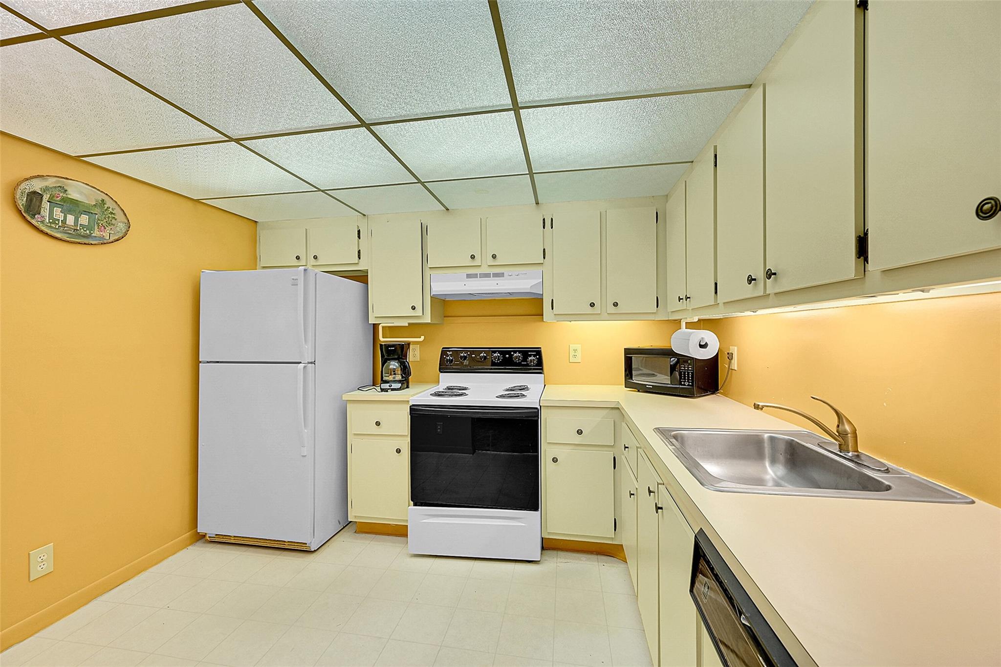 WYNMOOR VILLAGE - Residential