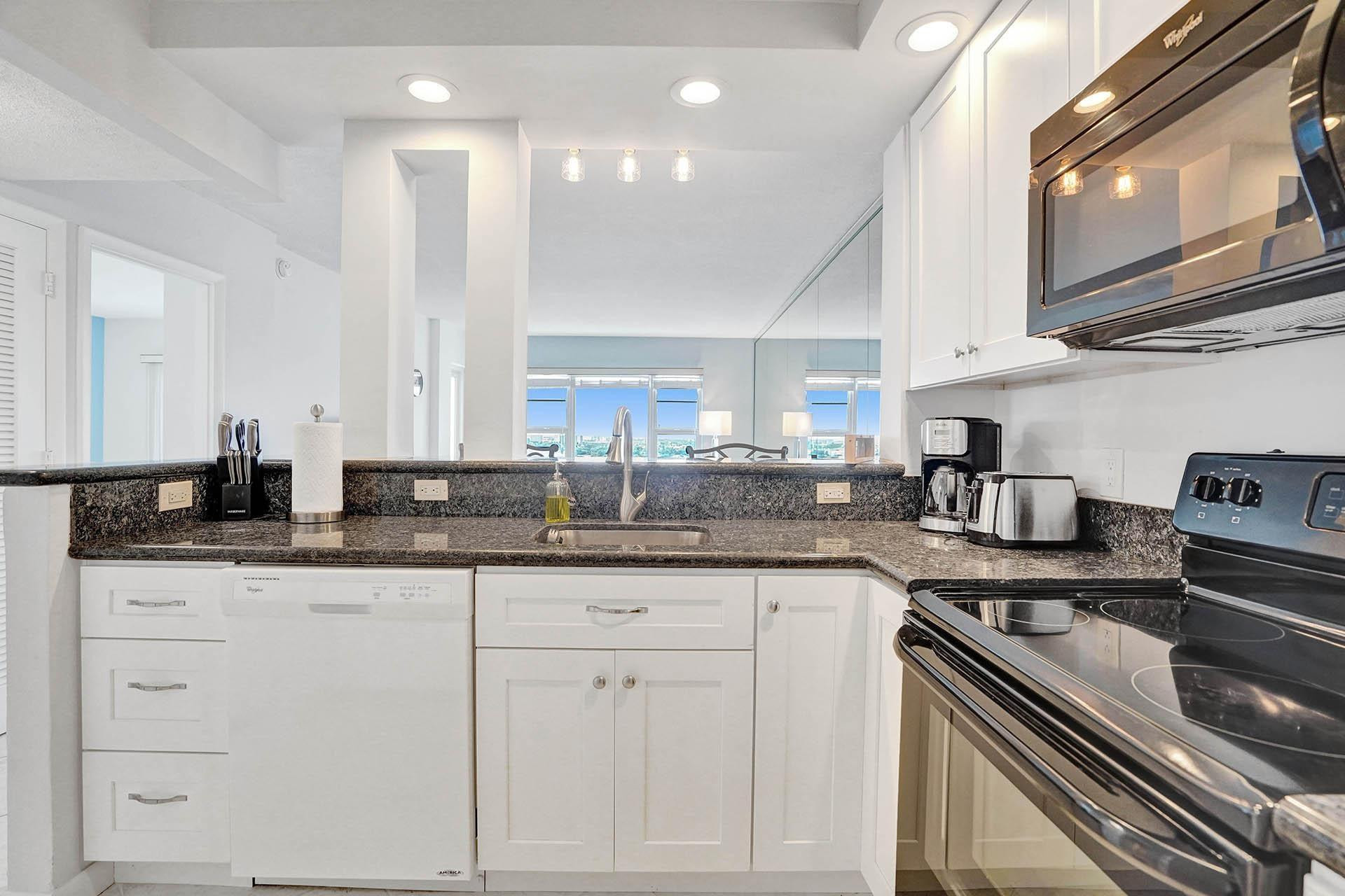 STARLIGHT TOWERS CONDO - Residential Lease