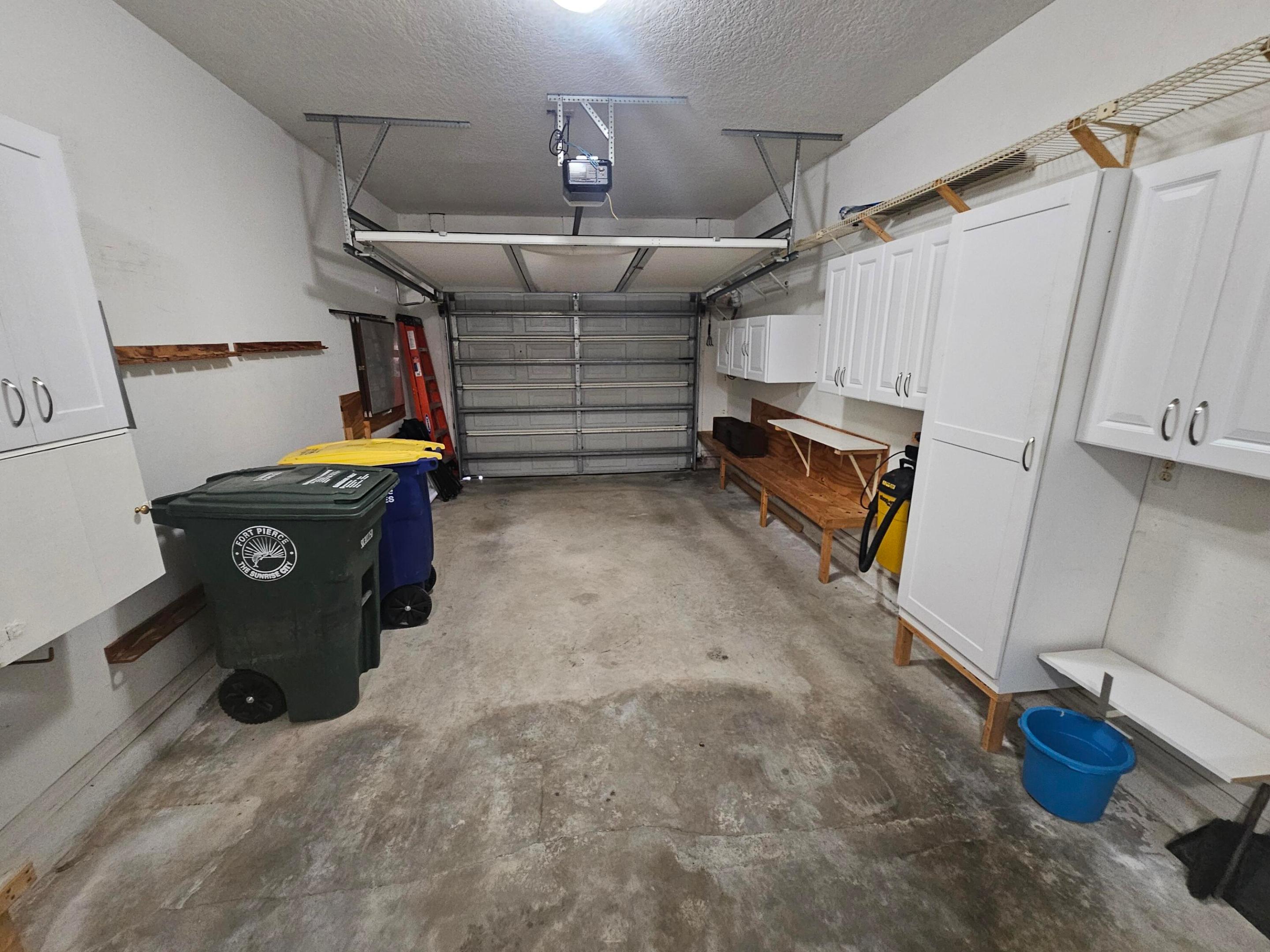 GARDEN VILLAS OF GATOR TRACE UNIT 2 - Residential