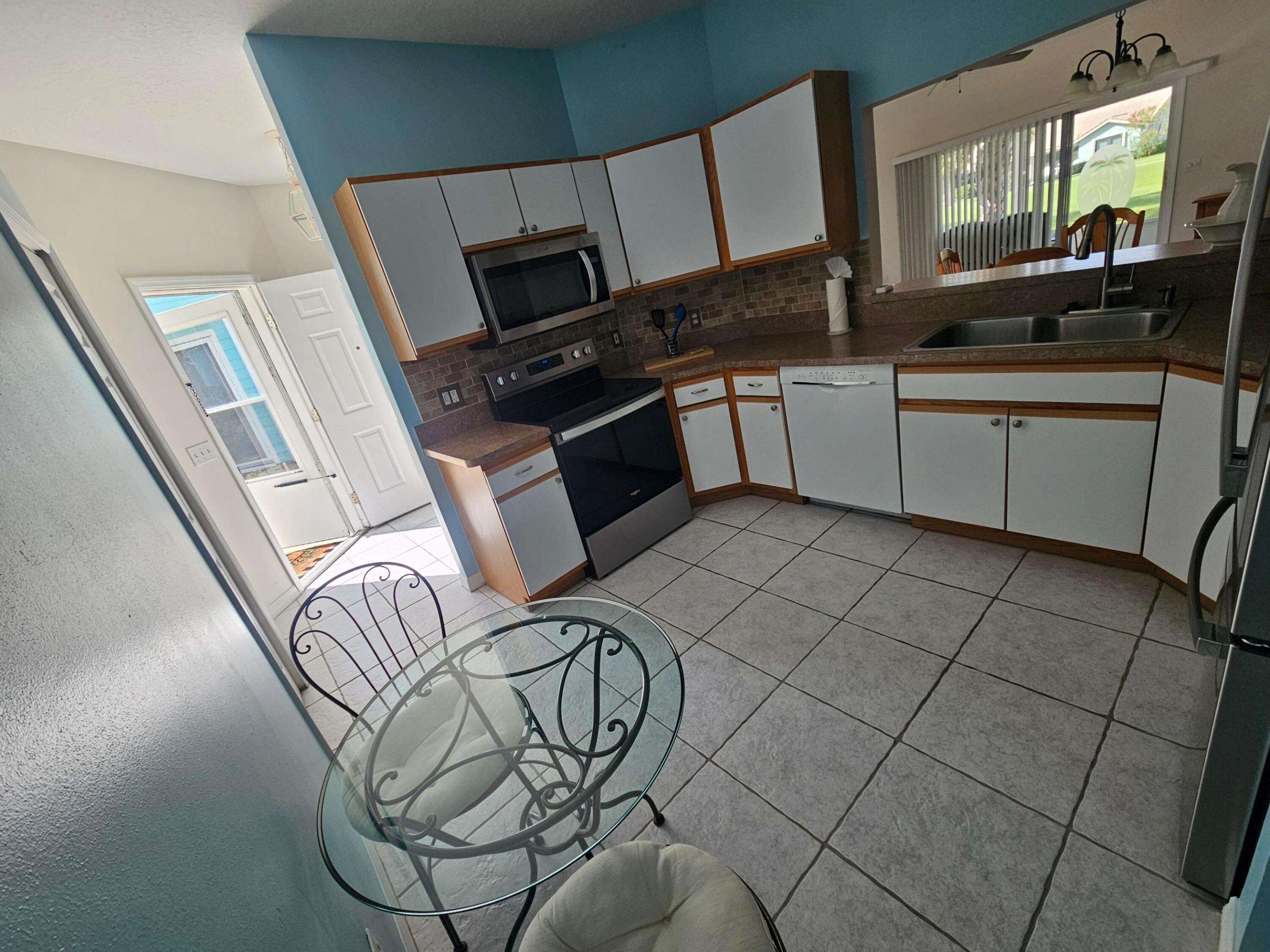 GARDEN VILLAS OF GATOR TRACE UNIT 2 - Residential