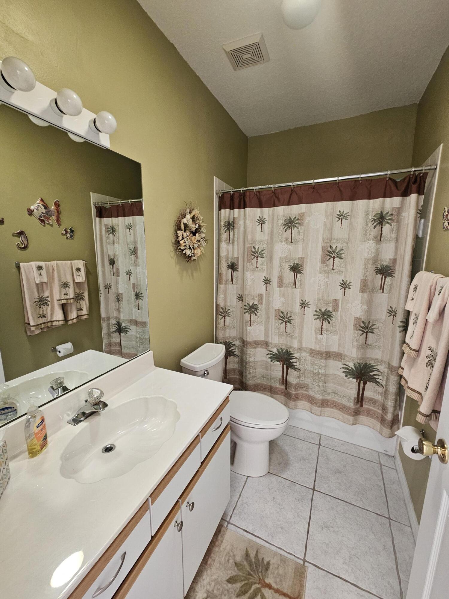 GARDEN VILLAS OF GATOR TRACE UNIT 2 - Residential