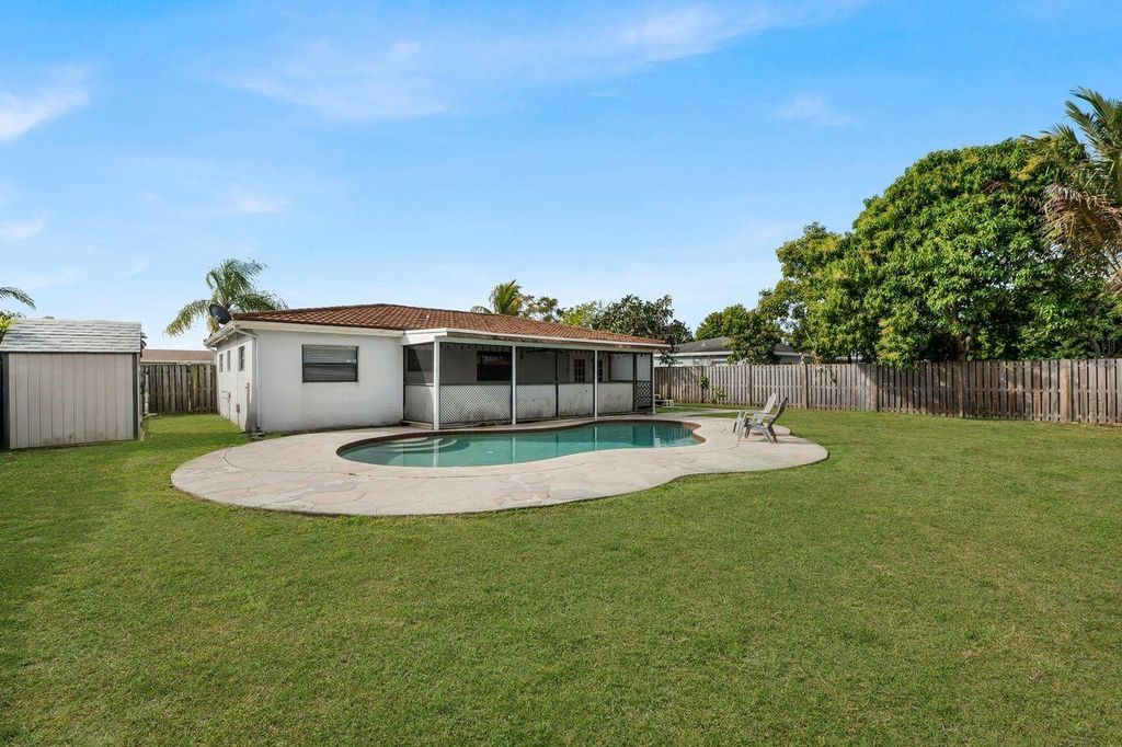 Photo of 10901 Granite Street, Boca Raton, FL 33428 (MLS # F10555758)