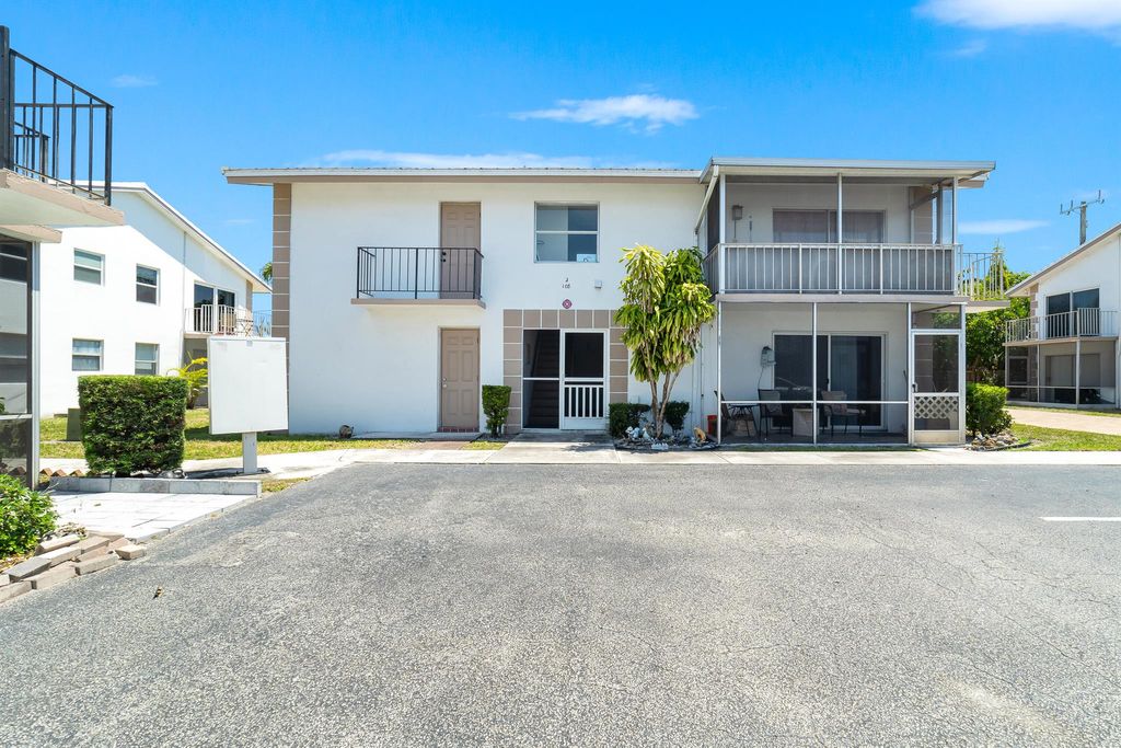 Photo of 108 SE 10 Street #201 J, Deerfield Beach, FL 33441 (MLS # R11092443)