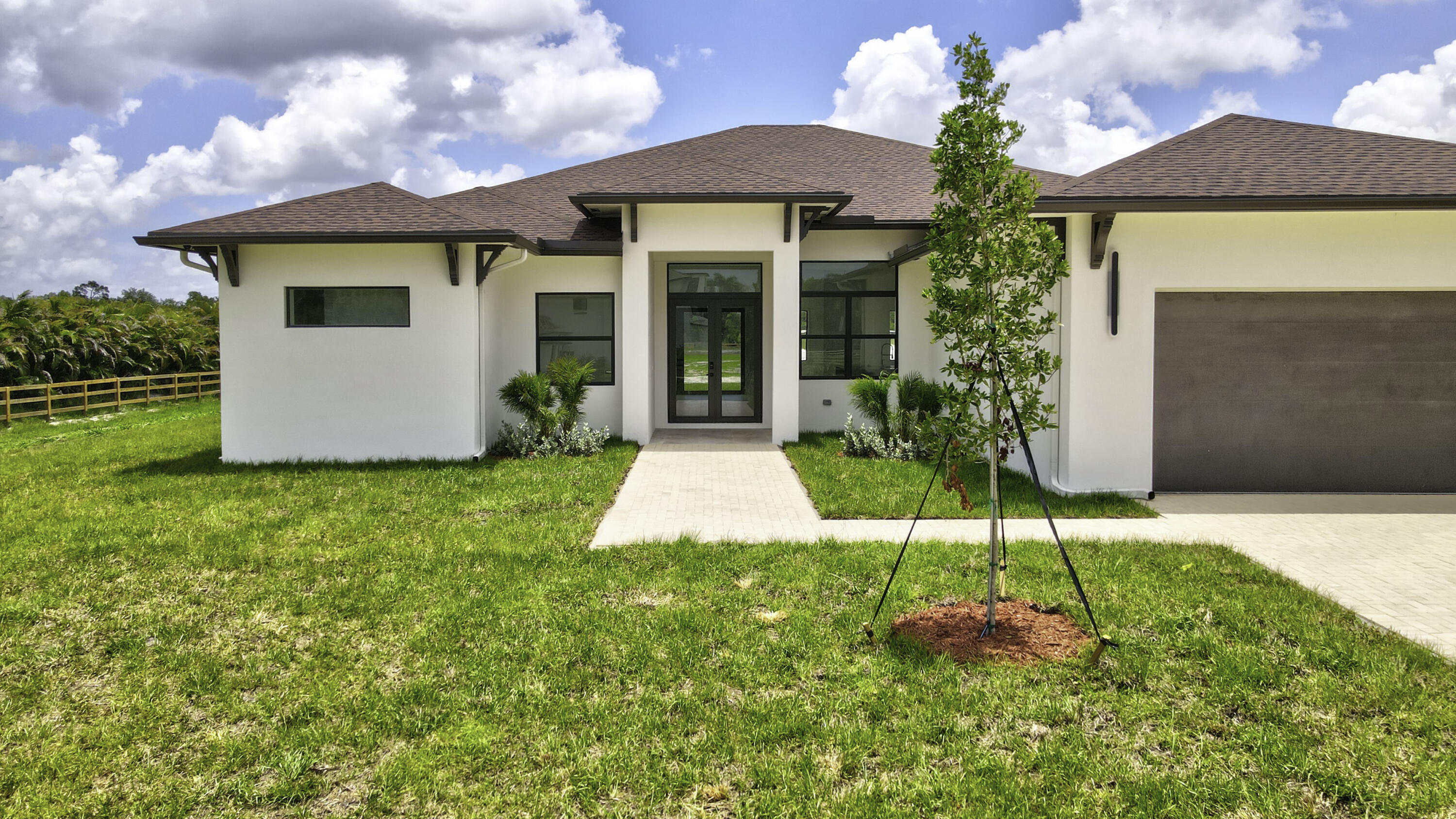 2324 Deer Run Trail