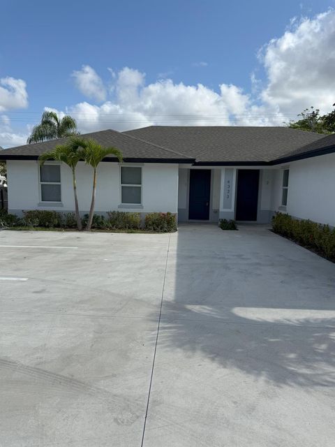 4323 Barbridge Road Palm Springs FL 33406