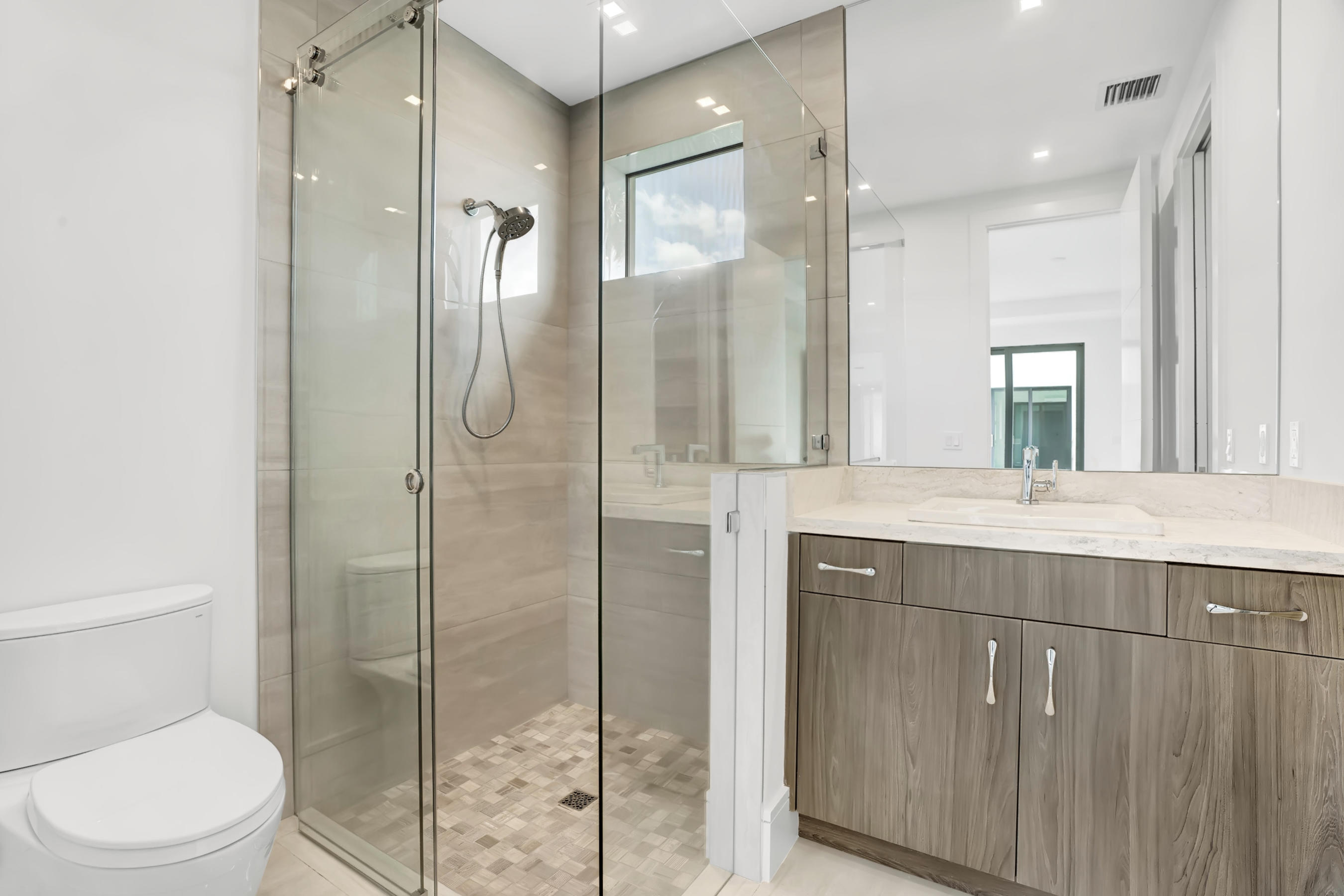 Delaire Country Club - Residential