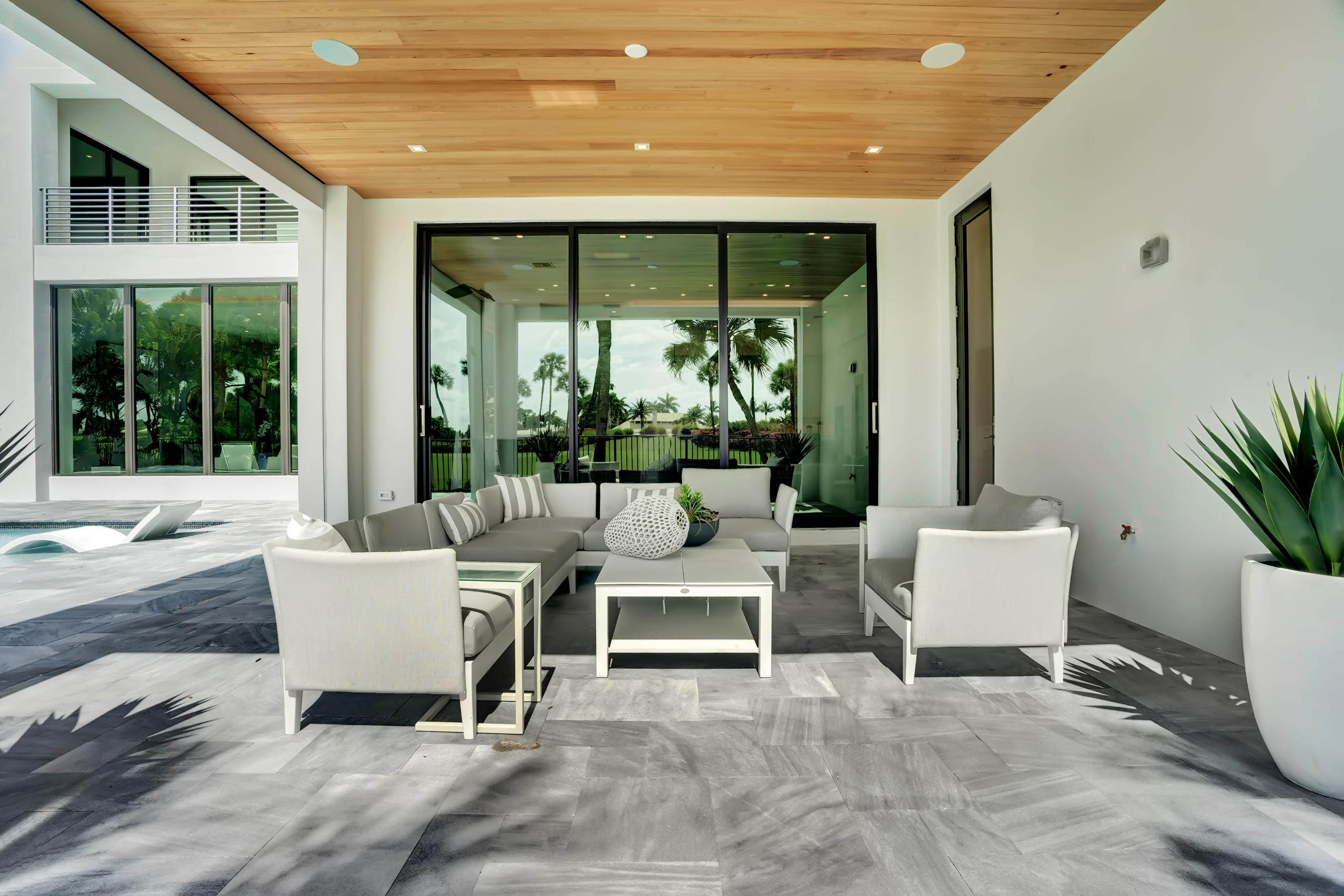 Delaire Country Club - Residential