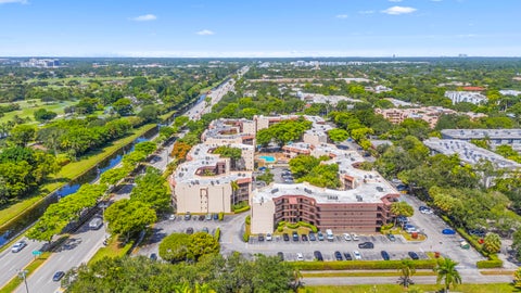 Tiny photo for 6555 W BROWARD Boulevard #409, Plantation, FL 33317 (MLS # B26065473)