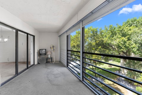 Tiny photo for 6555 W BROWARD Boulevard #409, Plantation, FL 33317 (MLS # B26065473)