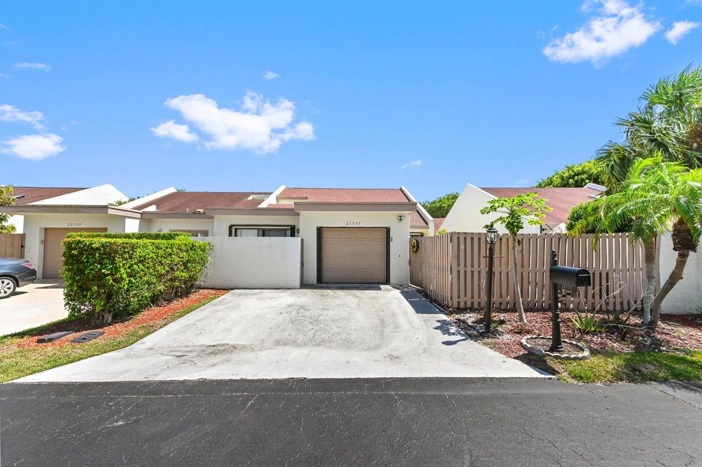 Photo of 21757 Contado Road, Boca Raton, FL 33433 (MLS # R11092793)