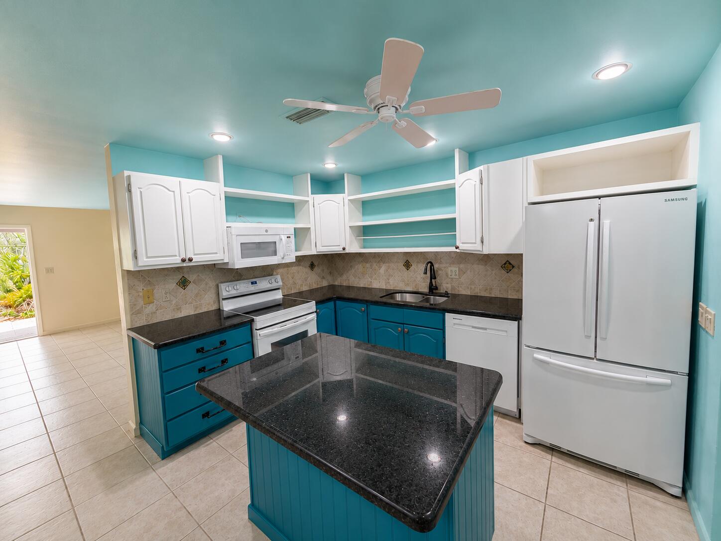 736 - 738 NE 36th Street