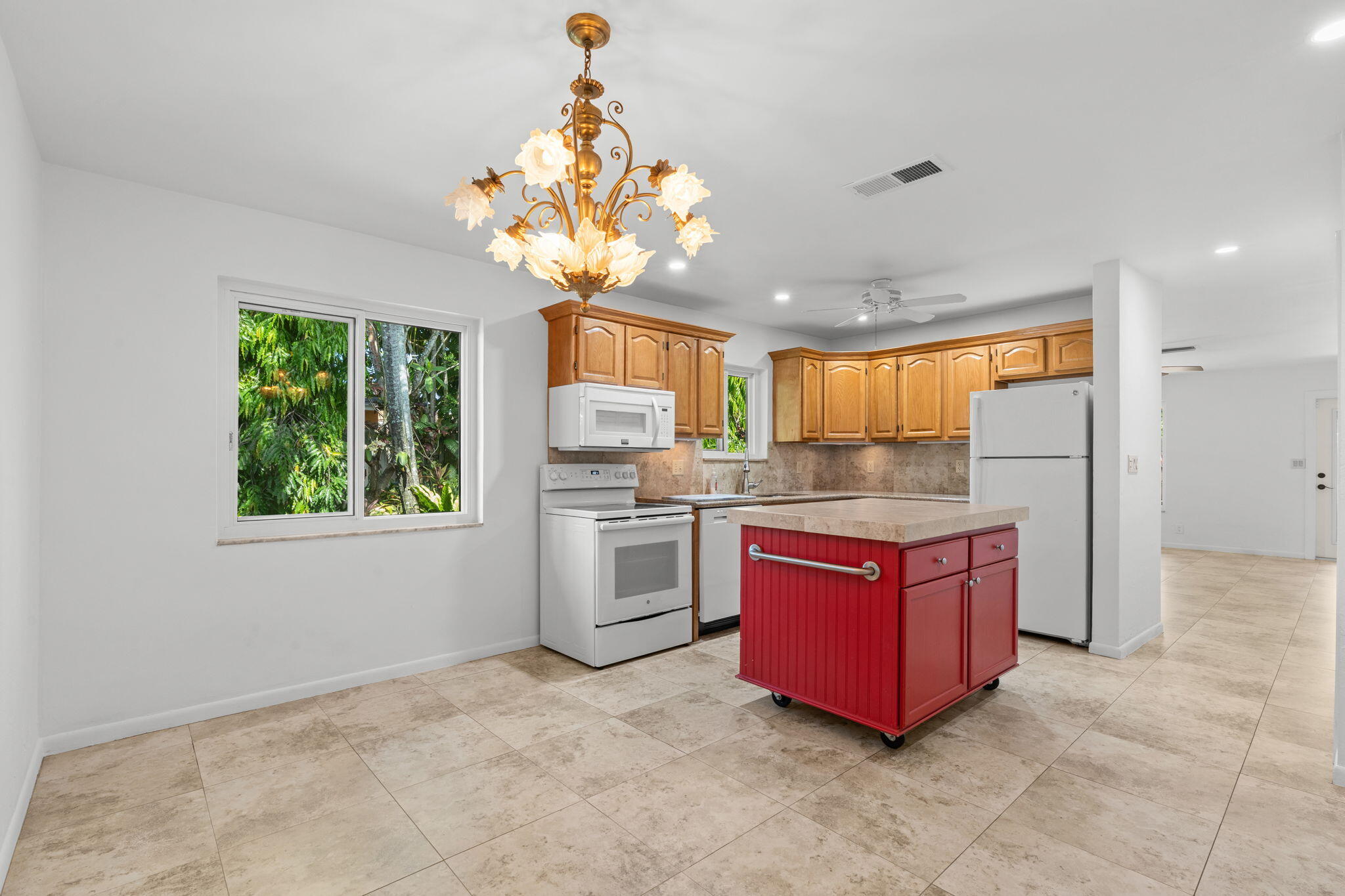 736 - 738 NE 36th Street