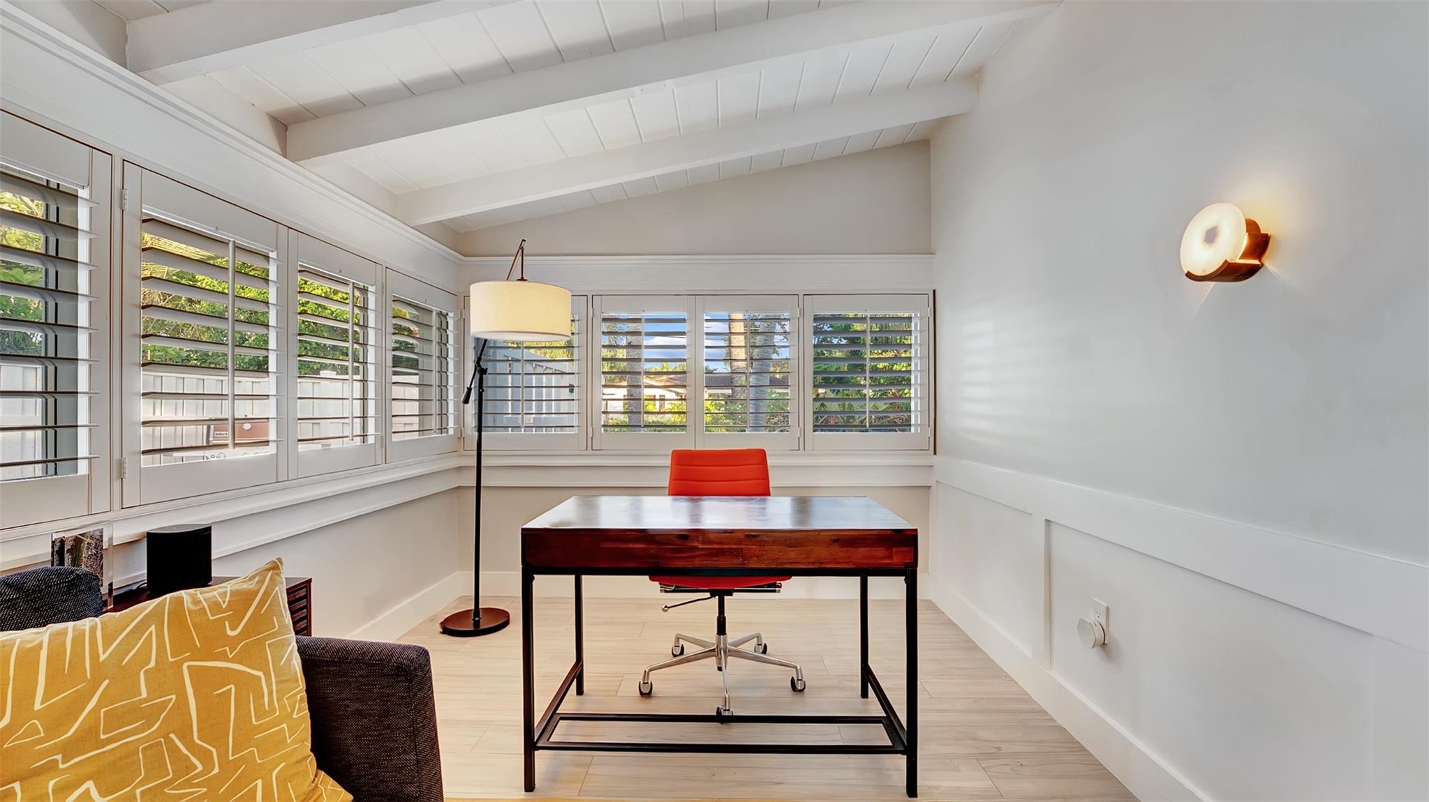 Middle River Manor 33-29 - Residential