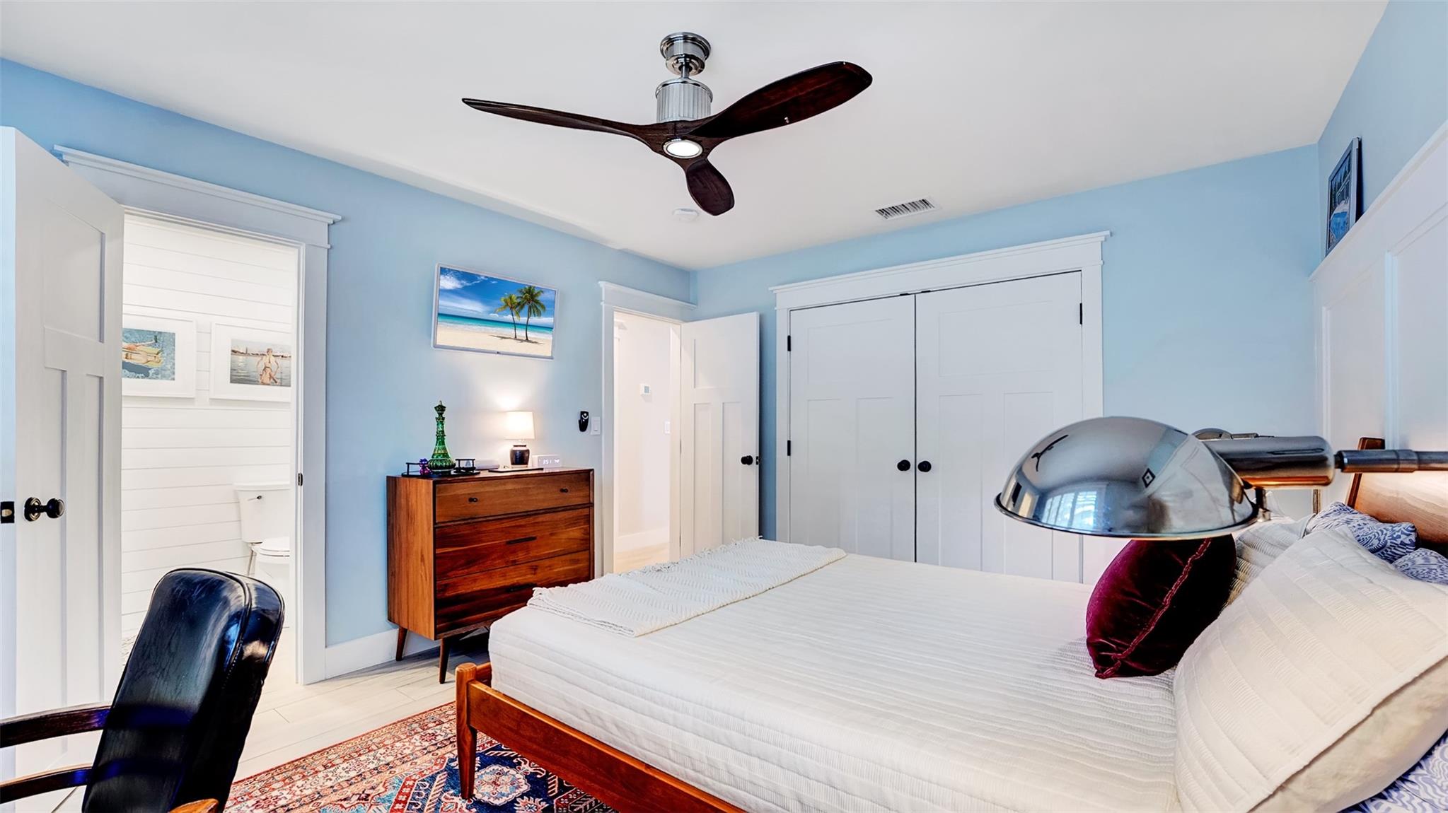 Middle River Manor 33-29 - Residential