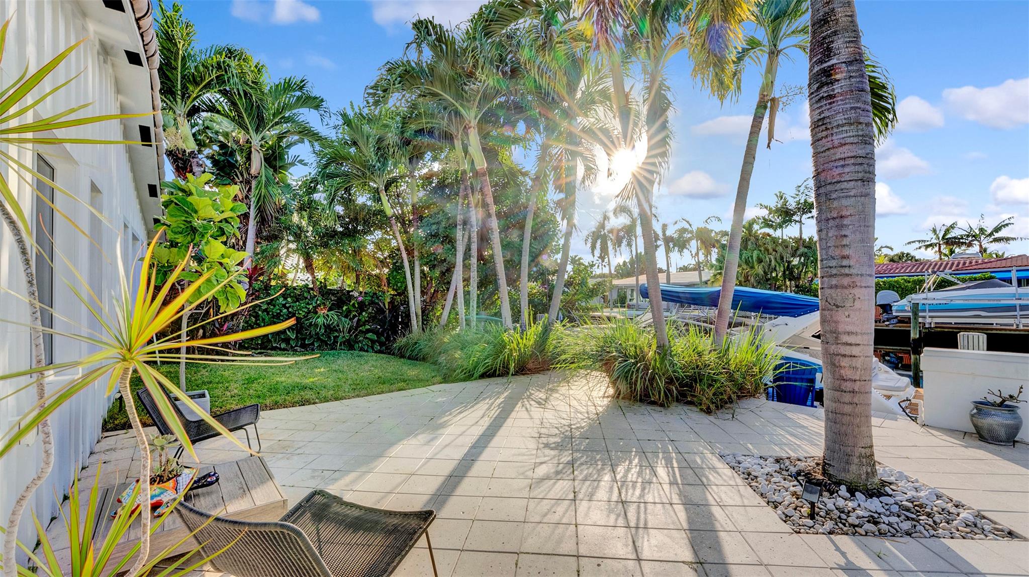 Middle River Manor 33-29 - Residential