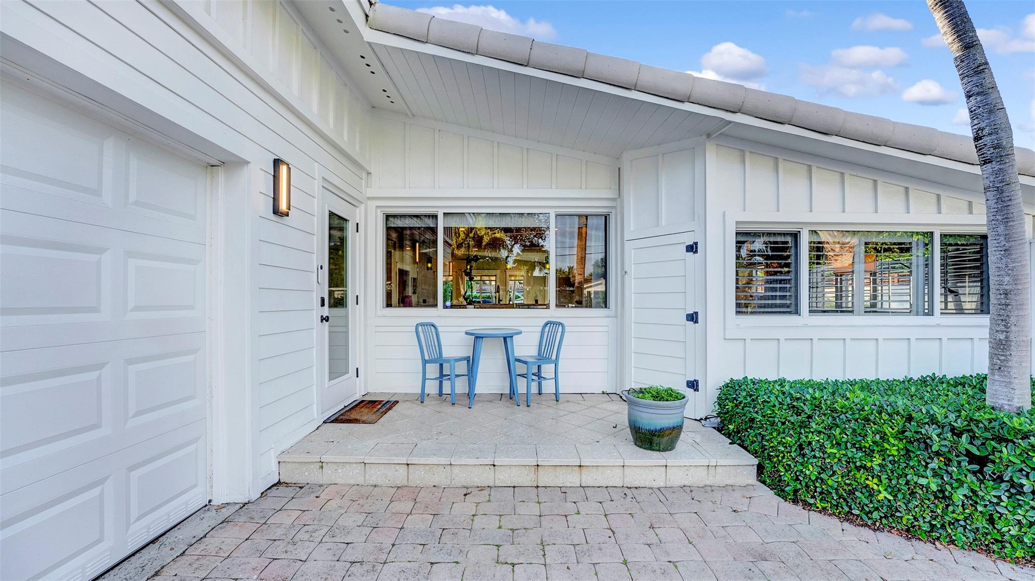 Middle River Manor 33-29 - Residential