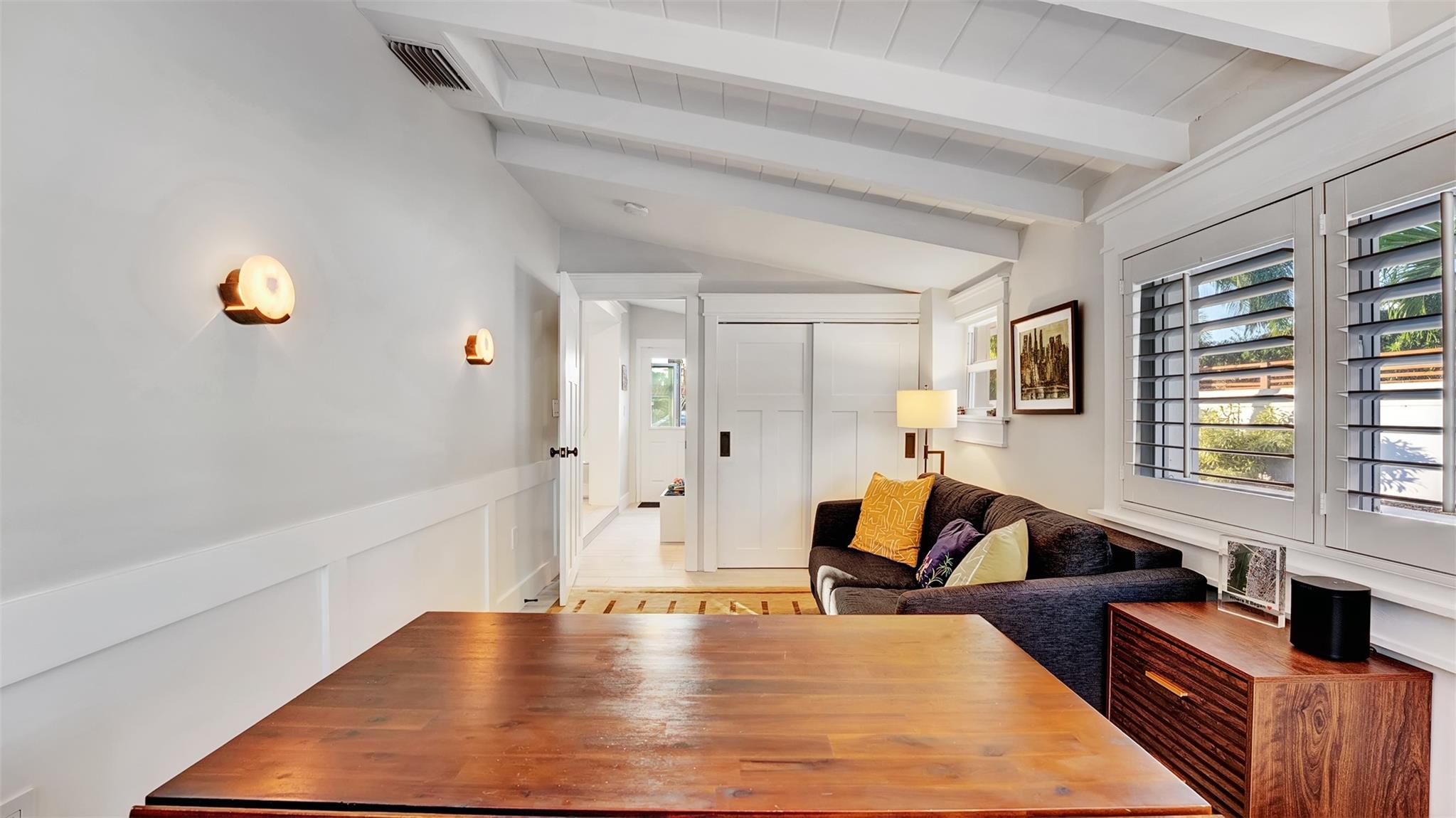 Middle River Manor 33-29 - Residential