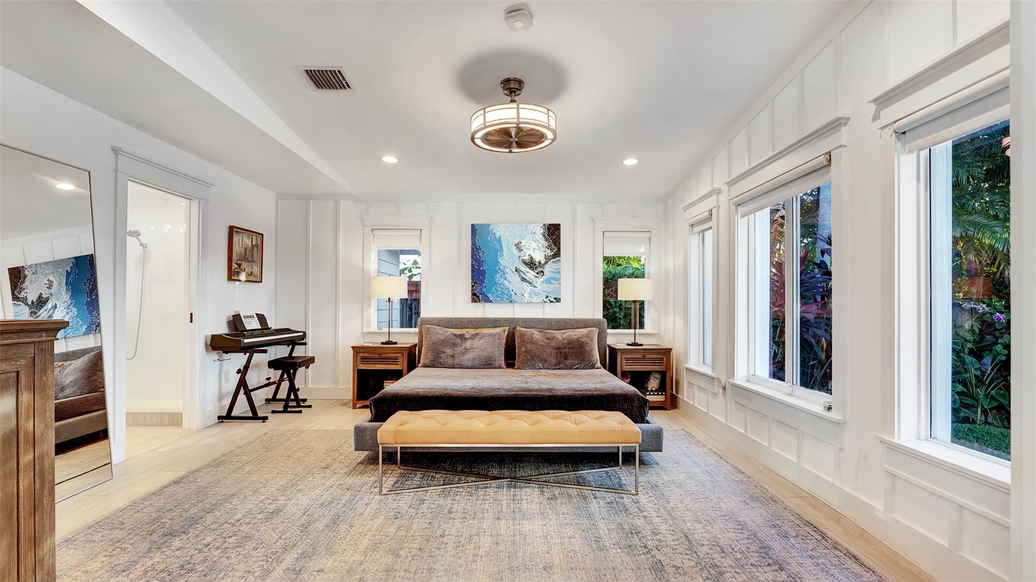 Middle River Manor 33-29 - Residential