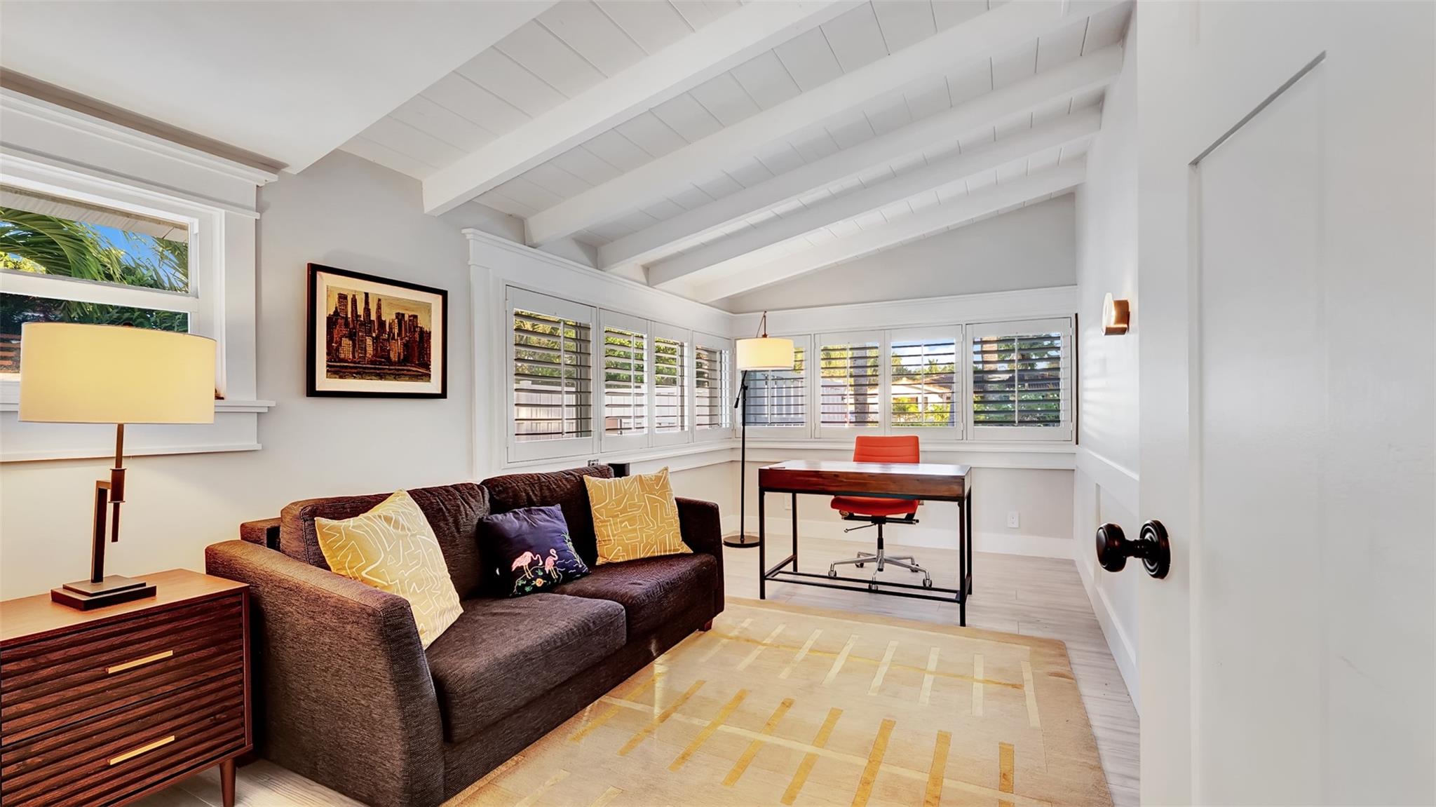 Middle River Manor 33-29 - Residential