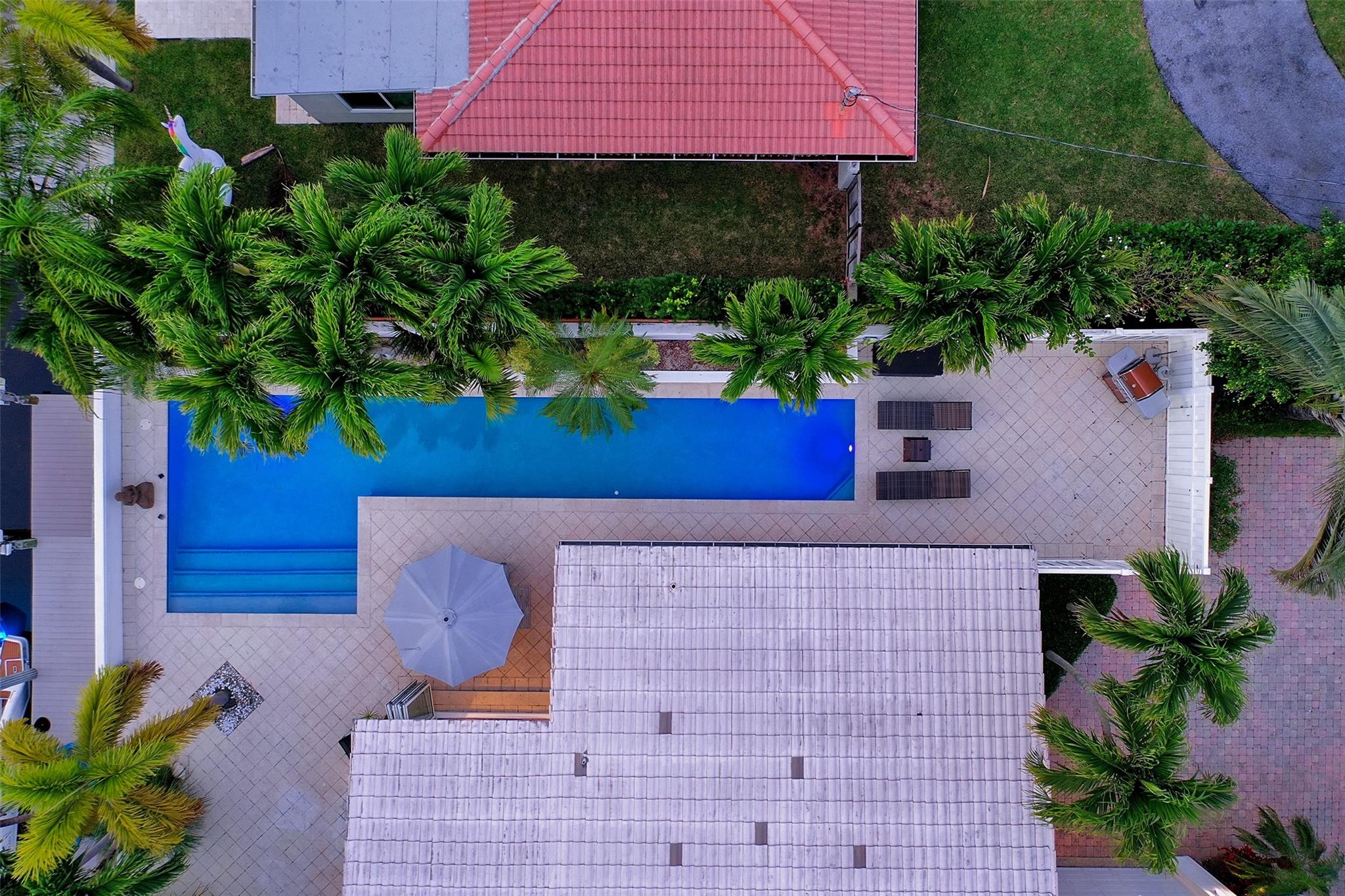 Middle River Manor 33-29 - Residential