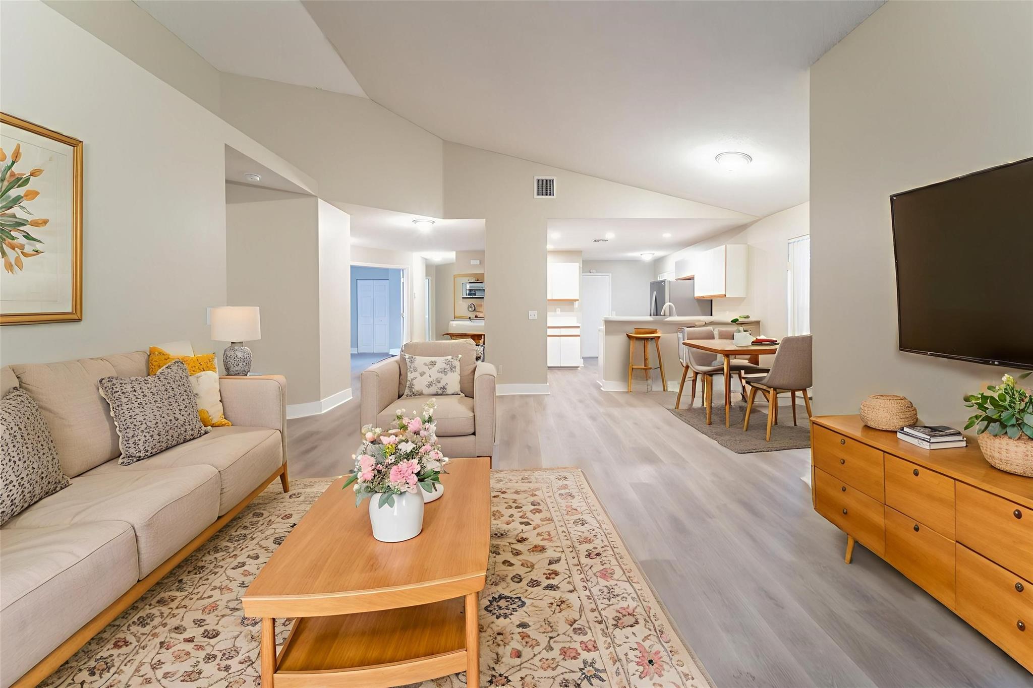 Forest Ridge Cluster Home - Residential