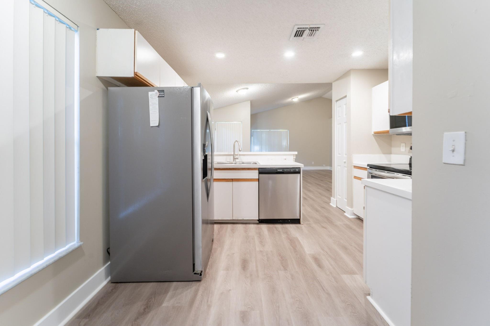 Forest Ridge Cluster Home - Residential