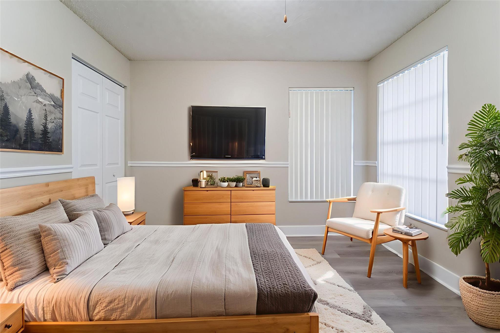 Forest Ridge Cluster Home - Residential