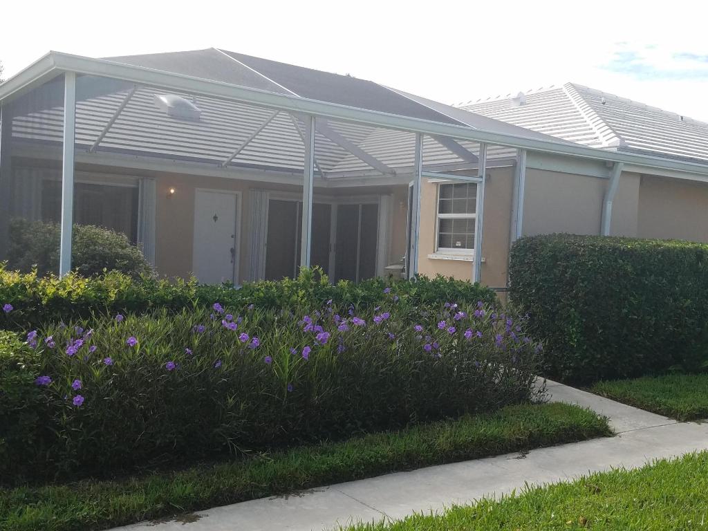 LAKE CATHERINE - Residential