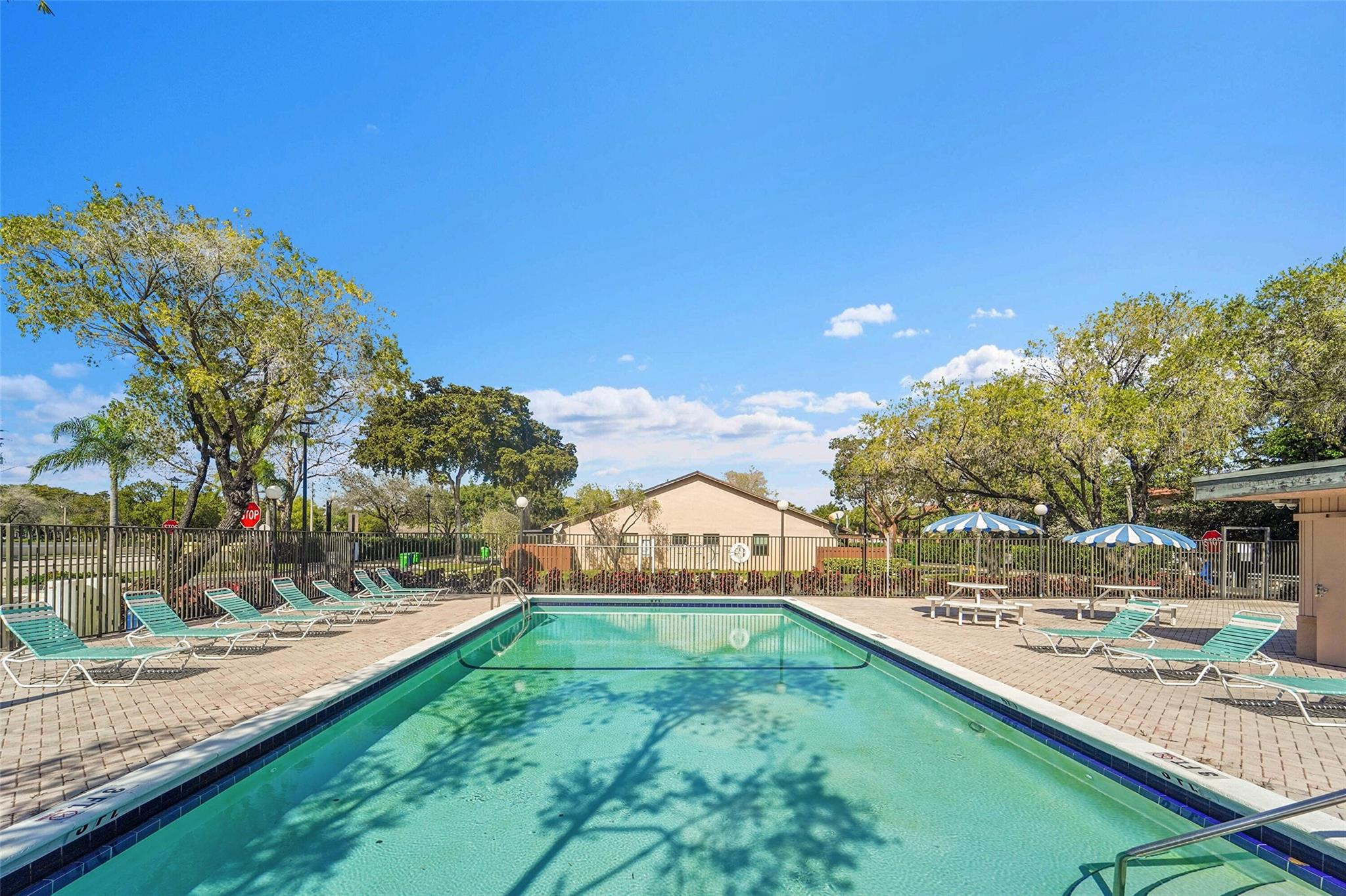 SUNRISE NOB HILL EAST - Residential Lease