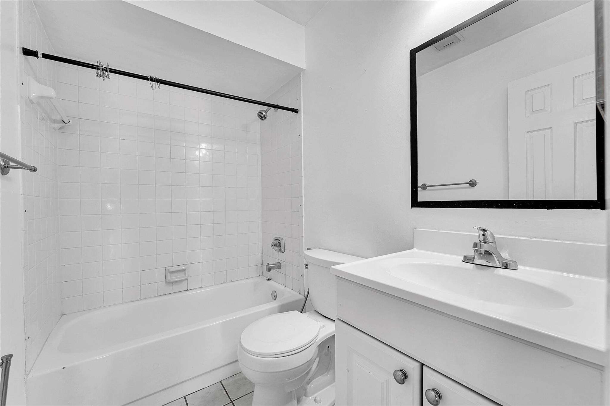 SUNRISE NOB HILL EAST - Residential Lease