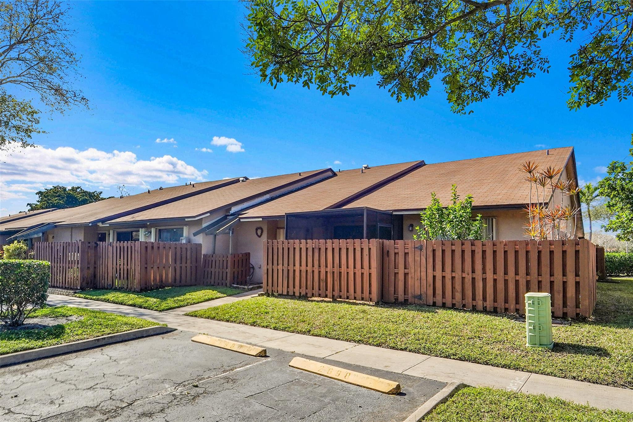 SUNRISE NOB HILL EAST - Residential Lease