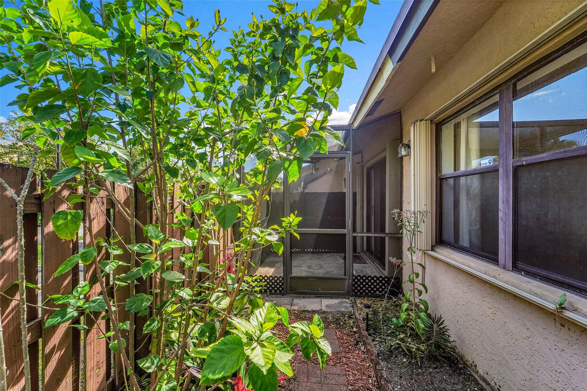 SUNRISE NOB HILL EAST - Residential Lease