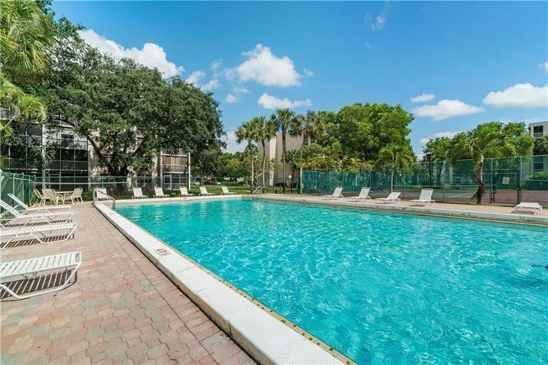 SHERWOOD SQUARE CONDOMINI - Residential Lease