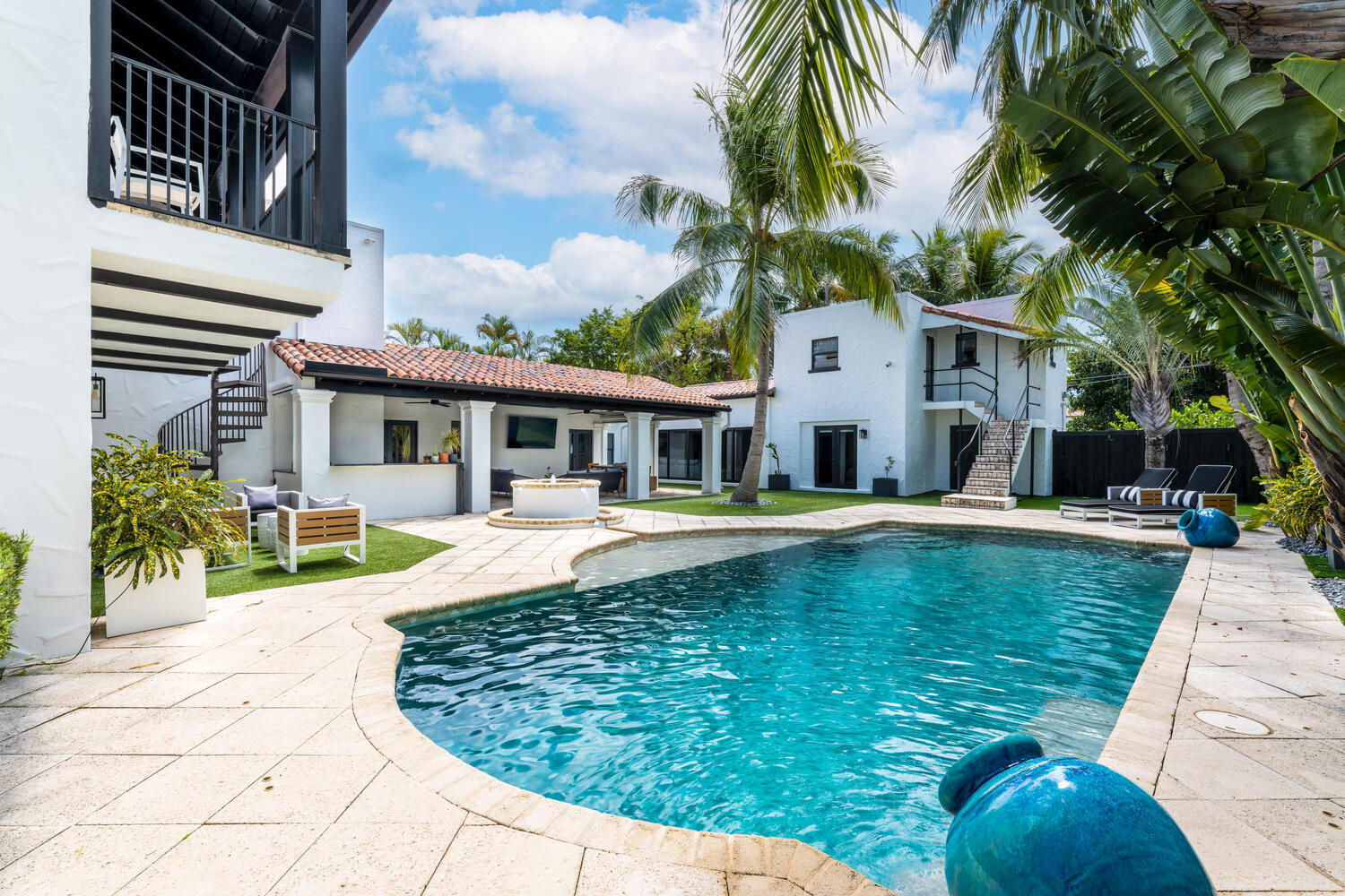 SOUTHEND - Residential