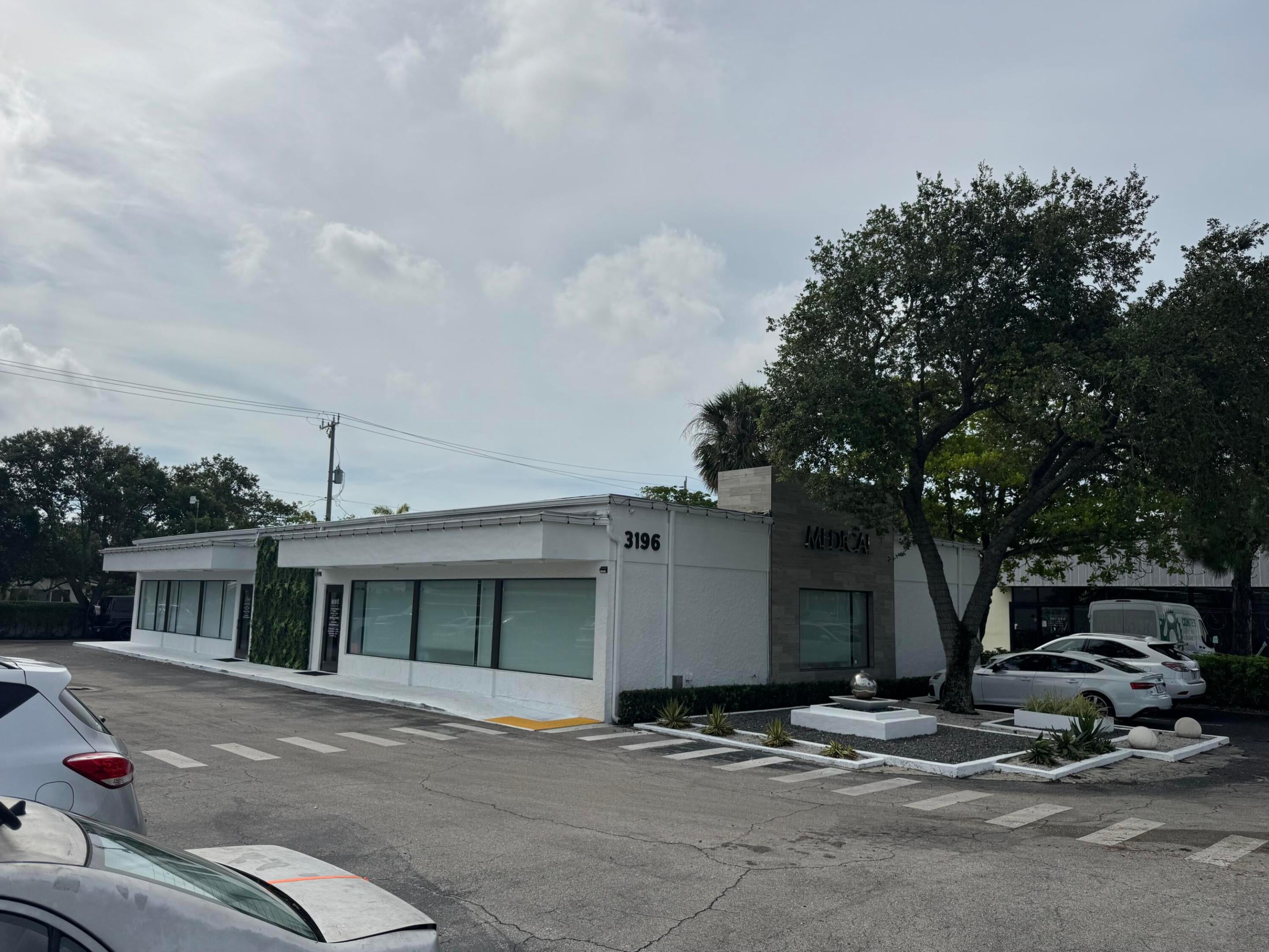 3196 N FEDERAL Highway