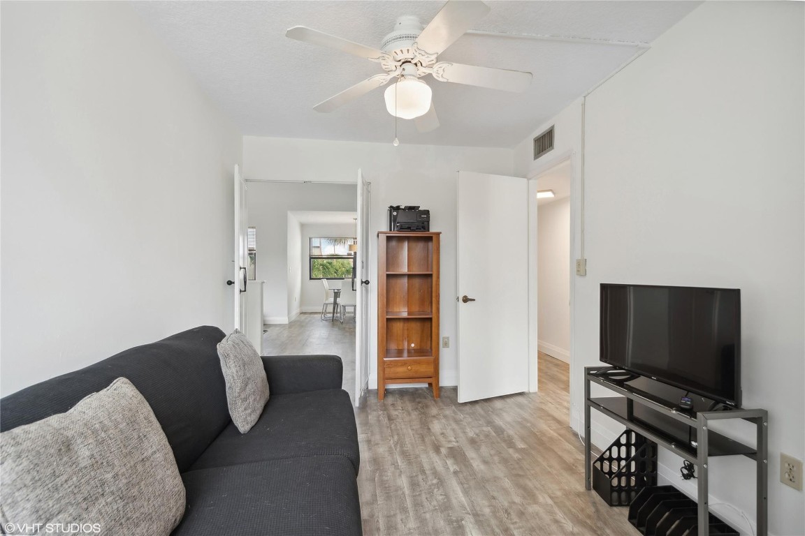 INDIAN LAKES VILLAGE - Residential
