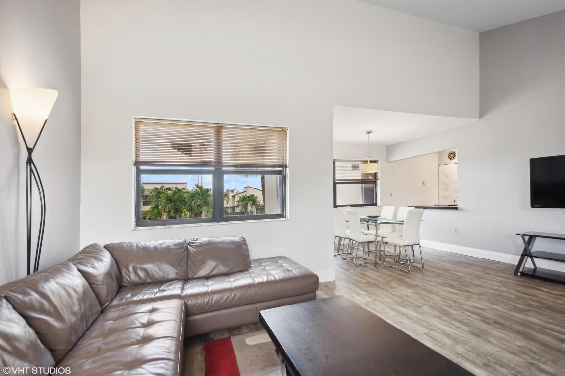 INDIAN LAKES VILLAGE - Residential
