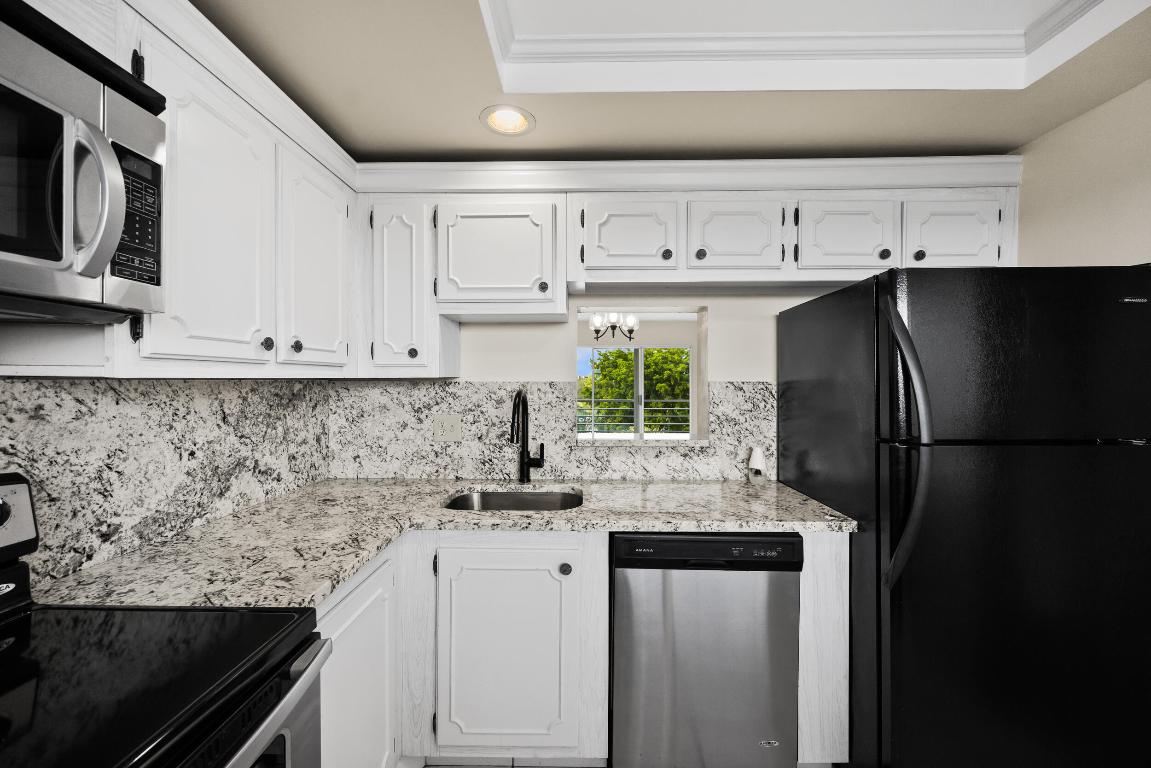 POINCIANA PLACE CONDO 1,2,8 AND 9 - Residential Lease