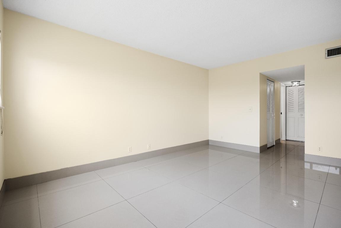 POINCIANA PLACE CONDO 1,2,8 AND 9 - Residential Lease