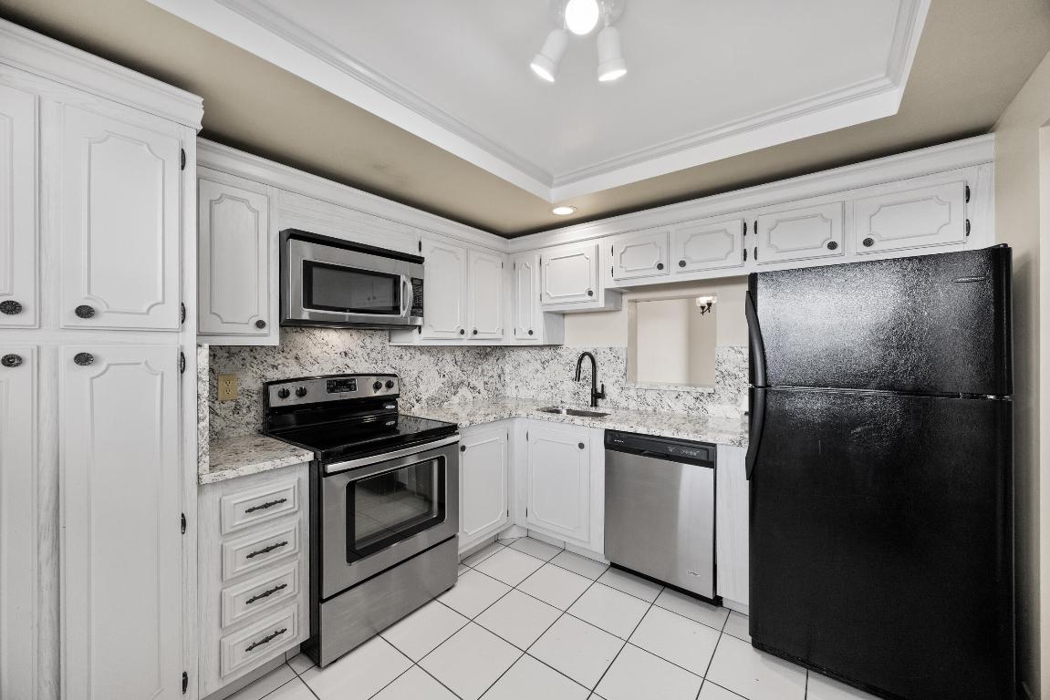 POINCIANA PLACE CONDO 1,2,8 AND 9 - Residential Lease